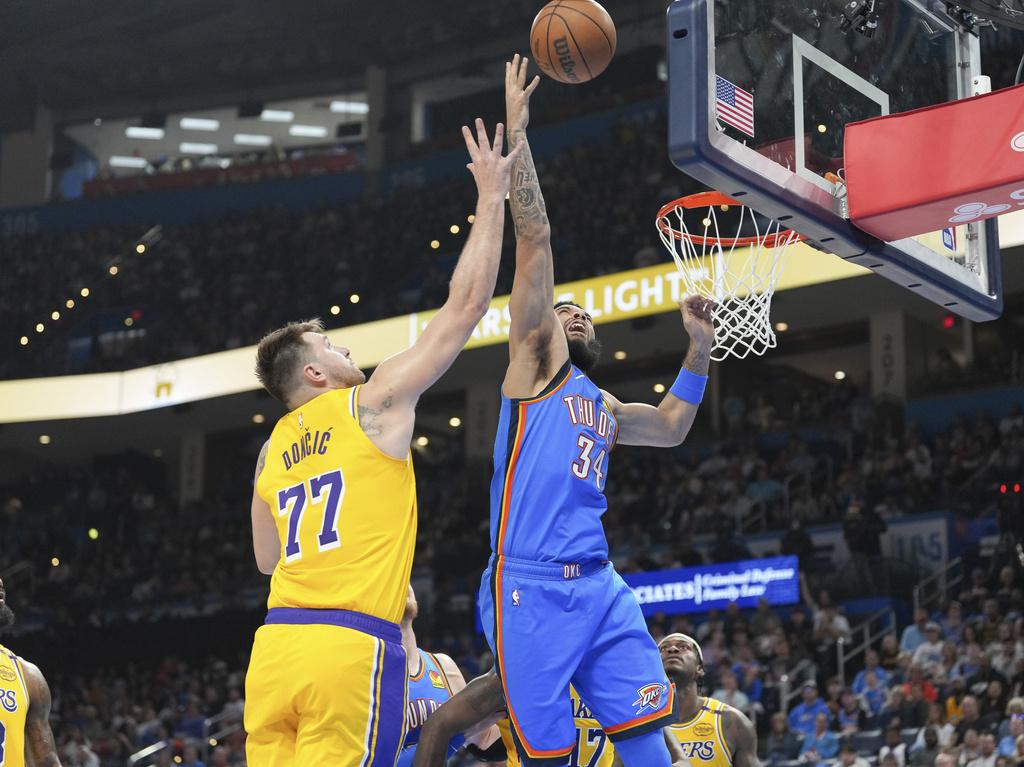 雷霆136:120擊敗湖人。(美聯社)