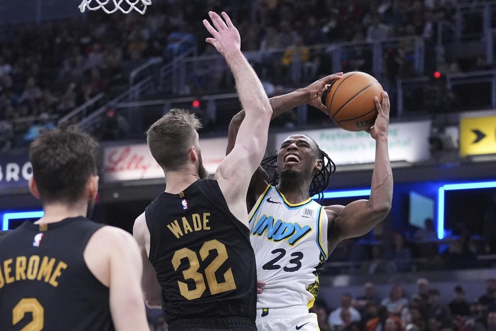 溜馬114:112擊敗騎士。(美聯社)