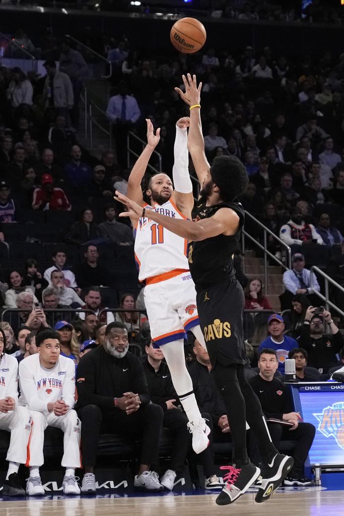 謝倫般臣(Jalen Brunson)今季常規賽場均26分,命中率達48.8%。