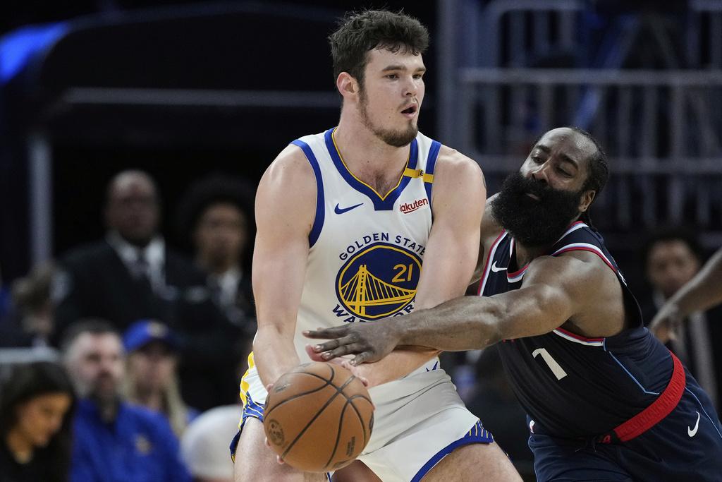 快艇124:119擊敗勇士。(美聯社)