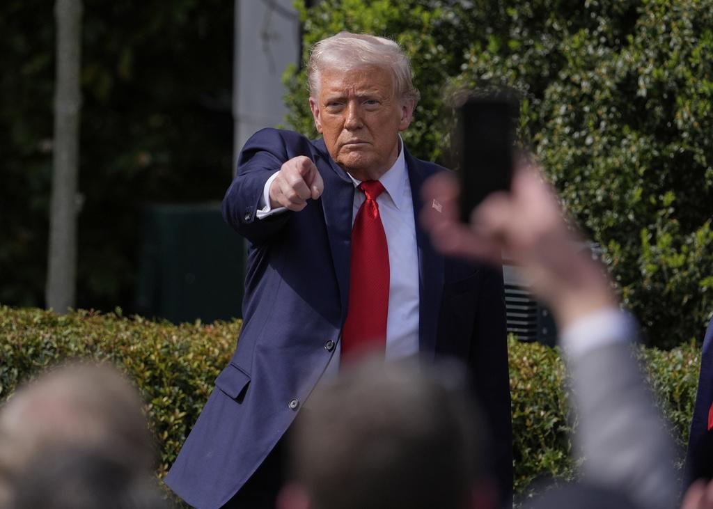 華府指,有關要求旨在避免晶片被中國應用於發展超級電腦等設備。圖為特朗普。(AP)