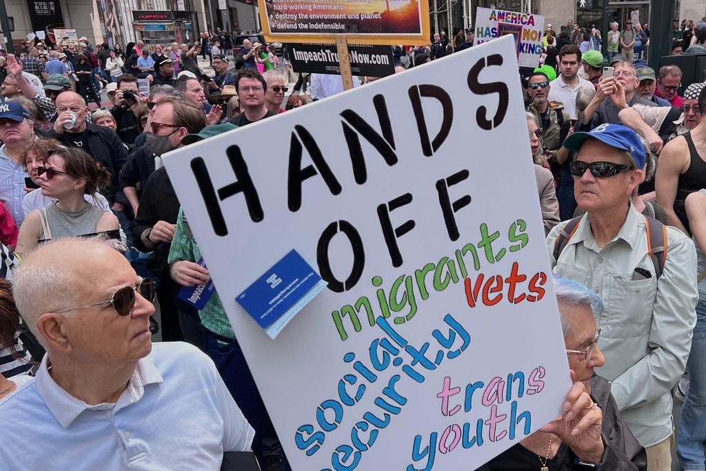 特朗普上台後施政,惹起美國多地爆發多場示威。(AP)