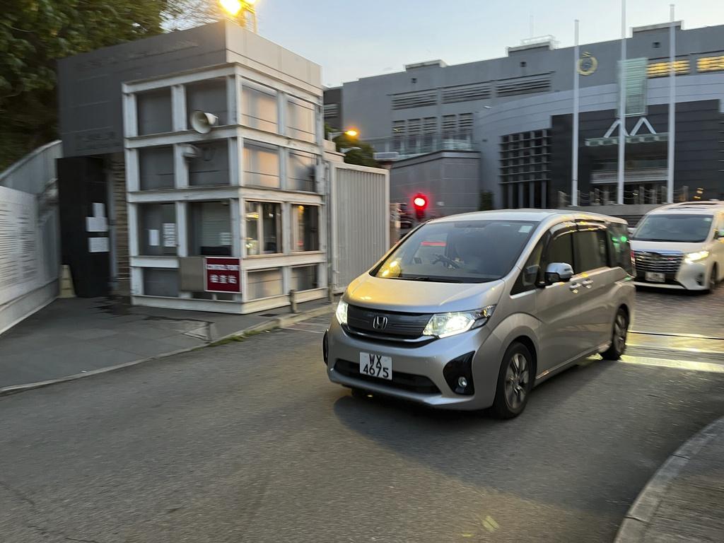 47人案|郭家麒、譚文豪、范國威及毛孟靜今日刑滿出獄 清晨由私家車接載離開