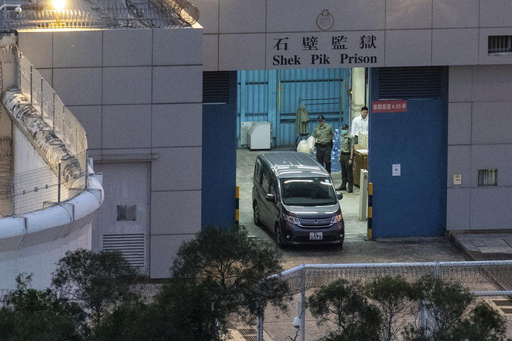 47人案|郭家麒、譚文豪、范國威及毛孟靜今日刑滿出獄 清晨由私家車接載離開