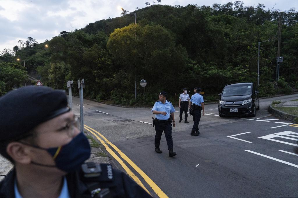 47人案|郭家麒、譚文豪、范國威及毛孟靜今日刑滿出獄 清晨由私家車接載離開