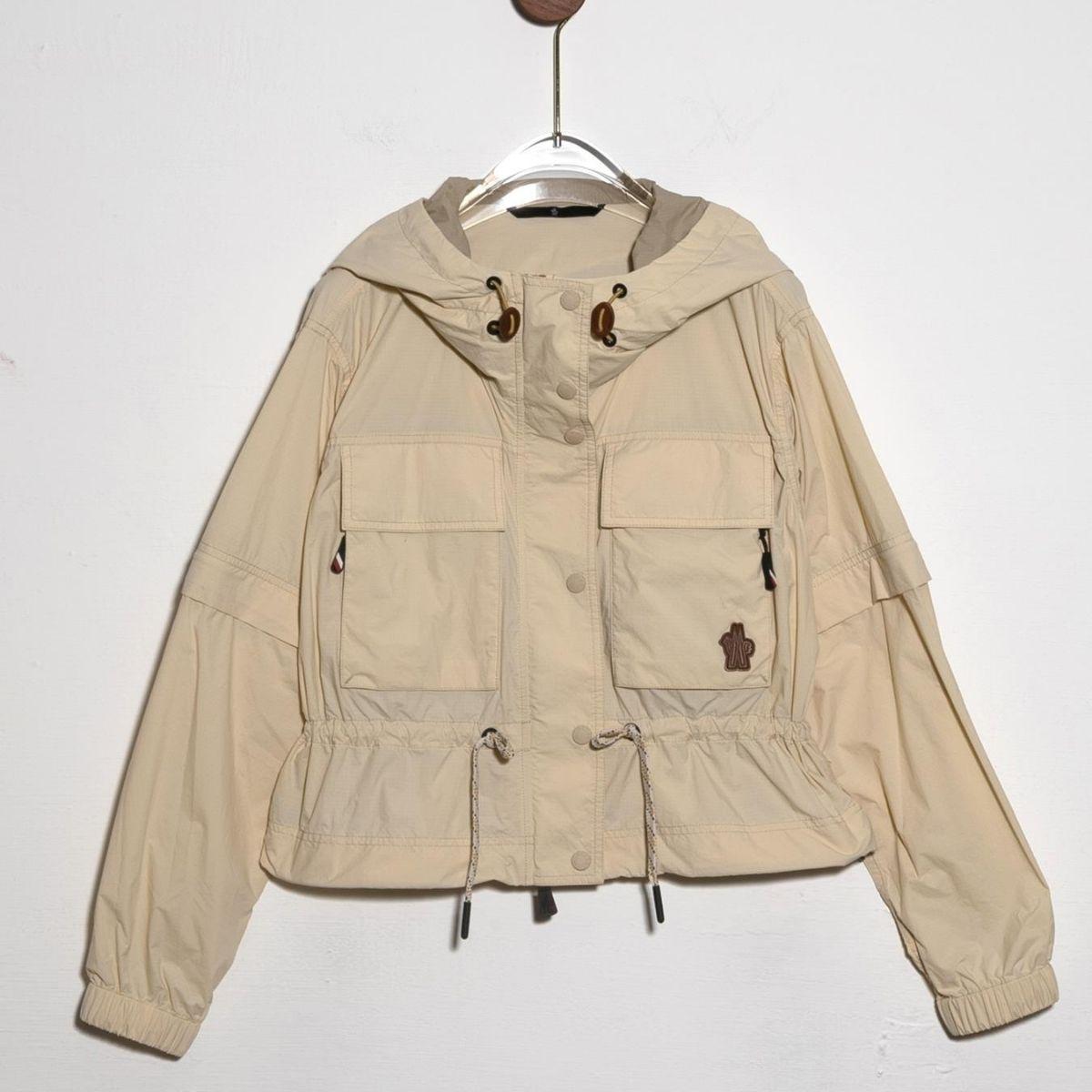 MONCLER parka jacket 原價:$13,450 四折價:$5,380