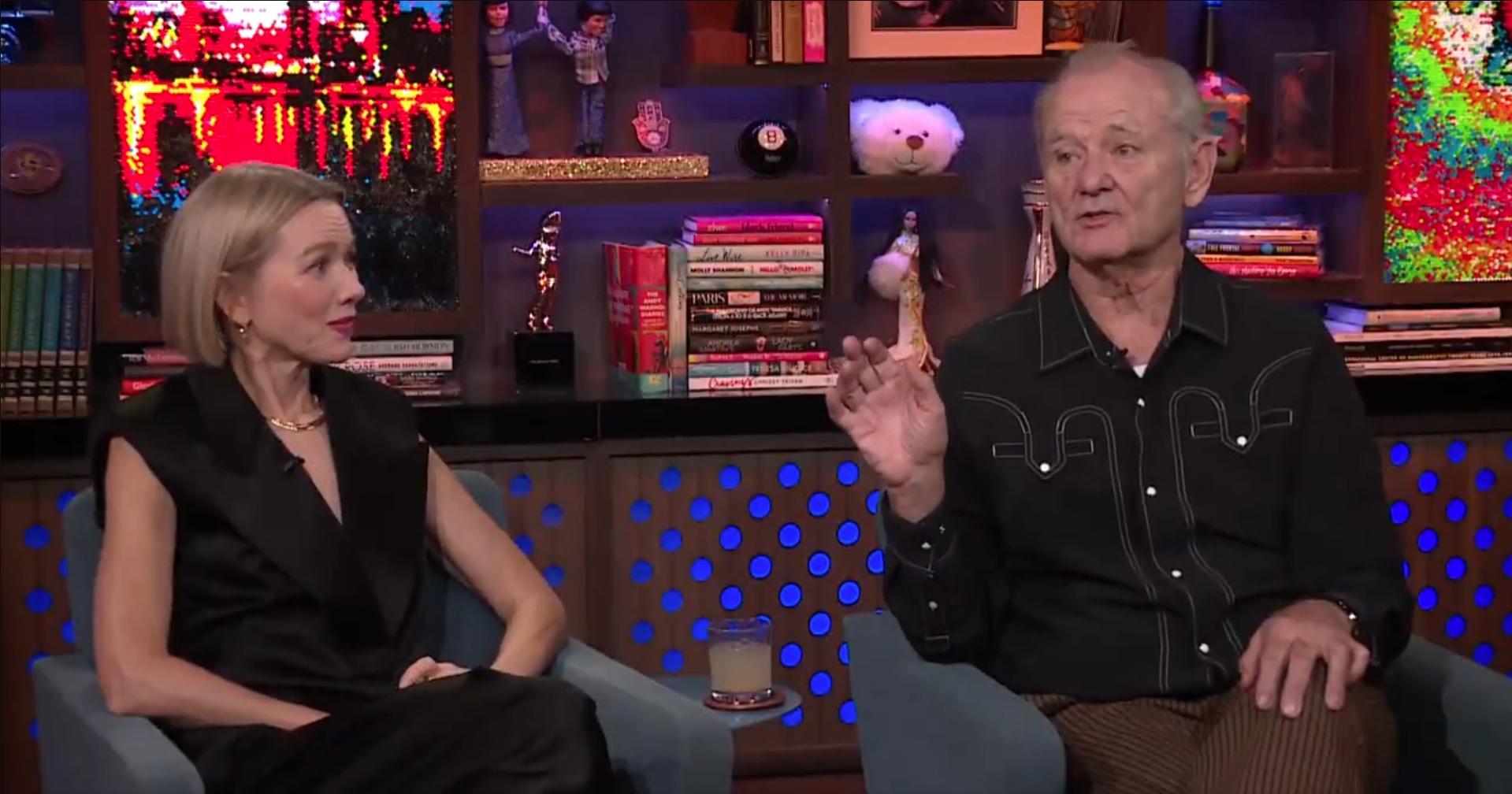 娜奧美屈絲非常專業,被強吻後扮作若無其事。