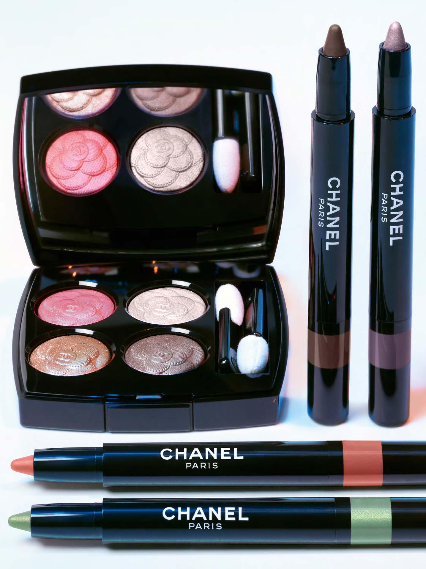 山茶花亦點綴了LES 4 OMBRES Utopia獨家創作四色眼影,以華美珠光粒子為雙眸添上未來風格光澤。$600/2g