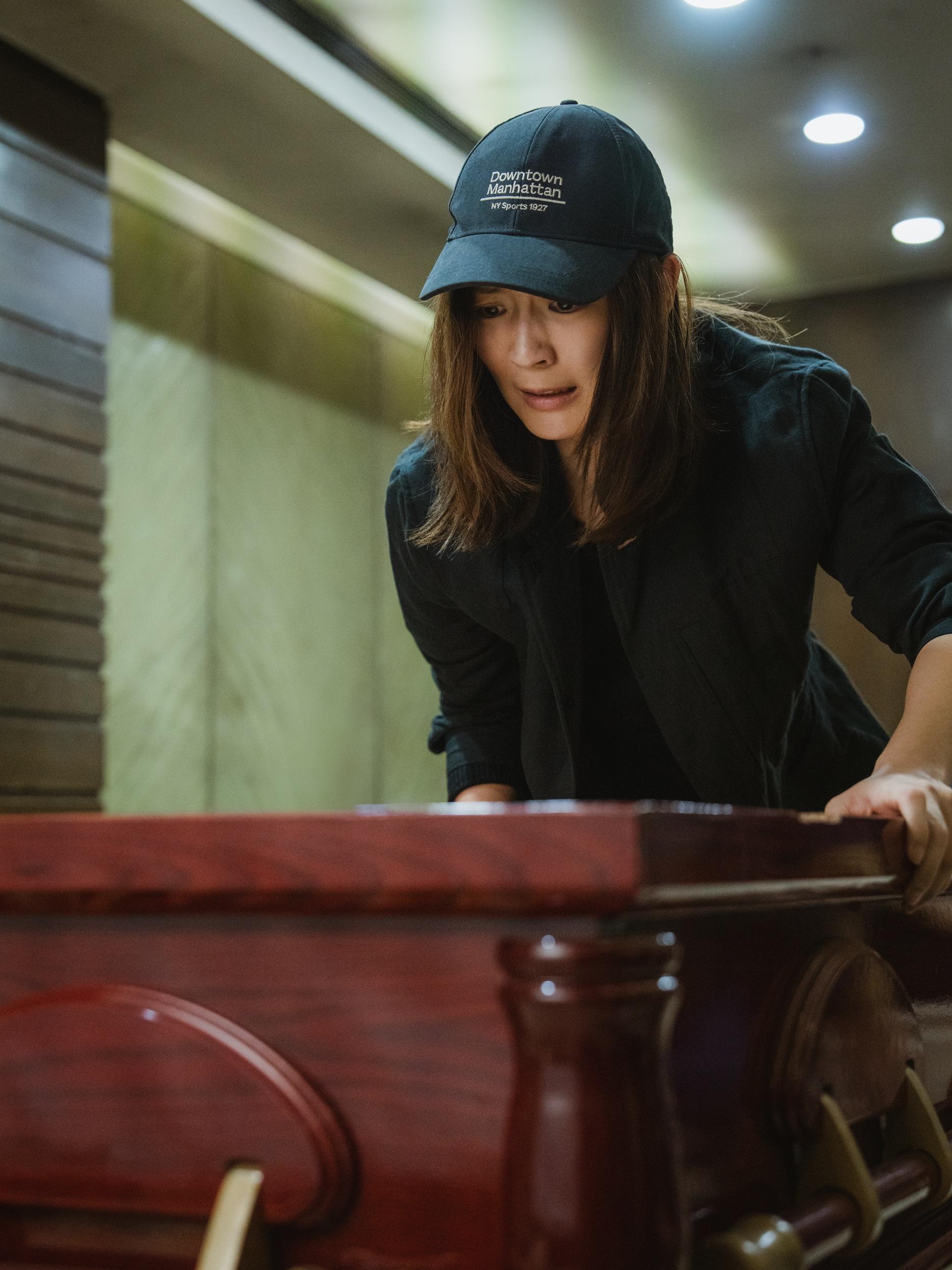 余香凝在《麻甩媽咪》一人分飾兩角。