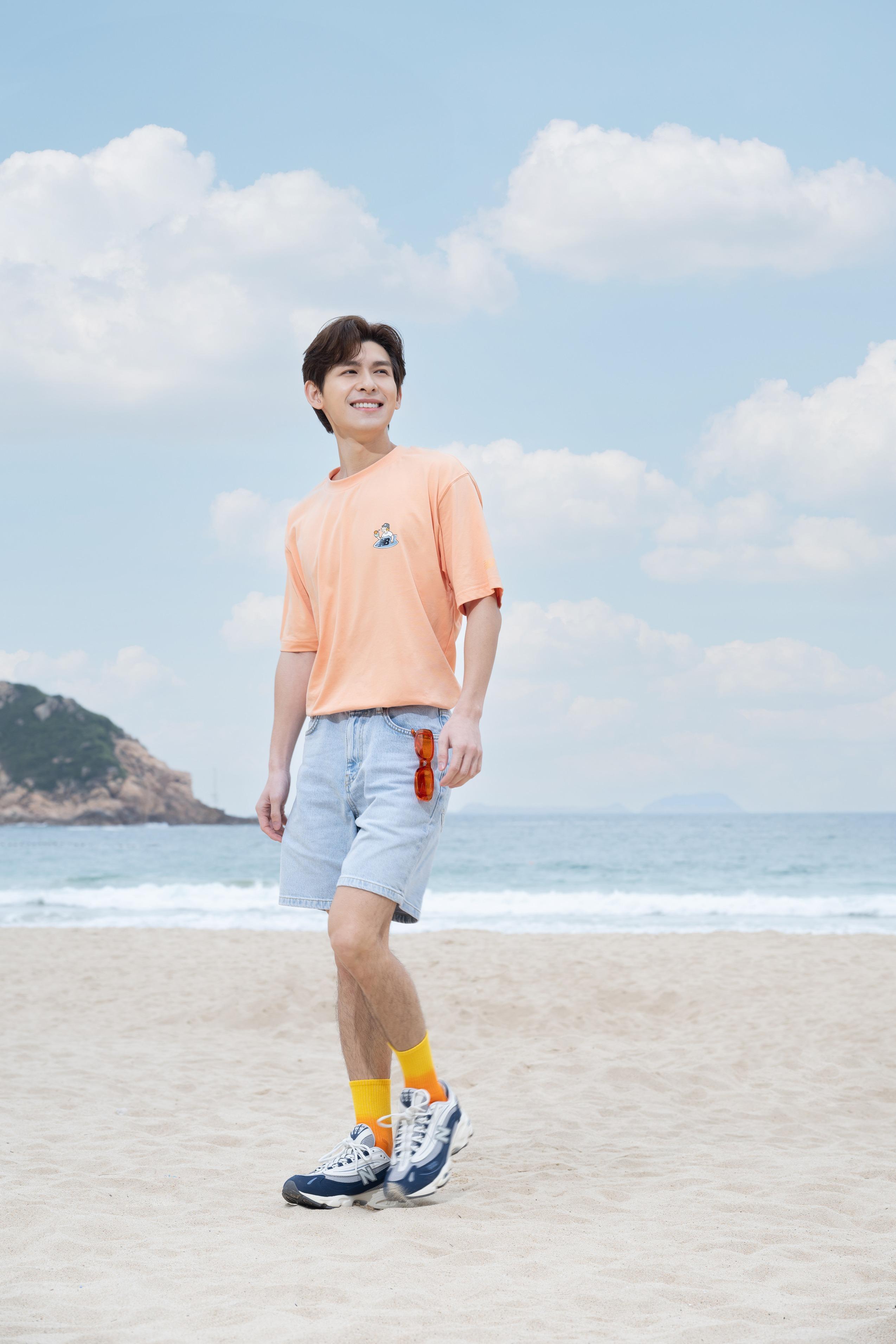 熱賣型號M1000系列加入復古靛藍、水泥灰、螢光粉紅及銀灰黑等多款Y2K配色。