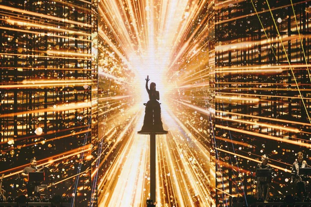 范瑋在成都舉行《我們之間的故事》巡迴演唱會。