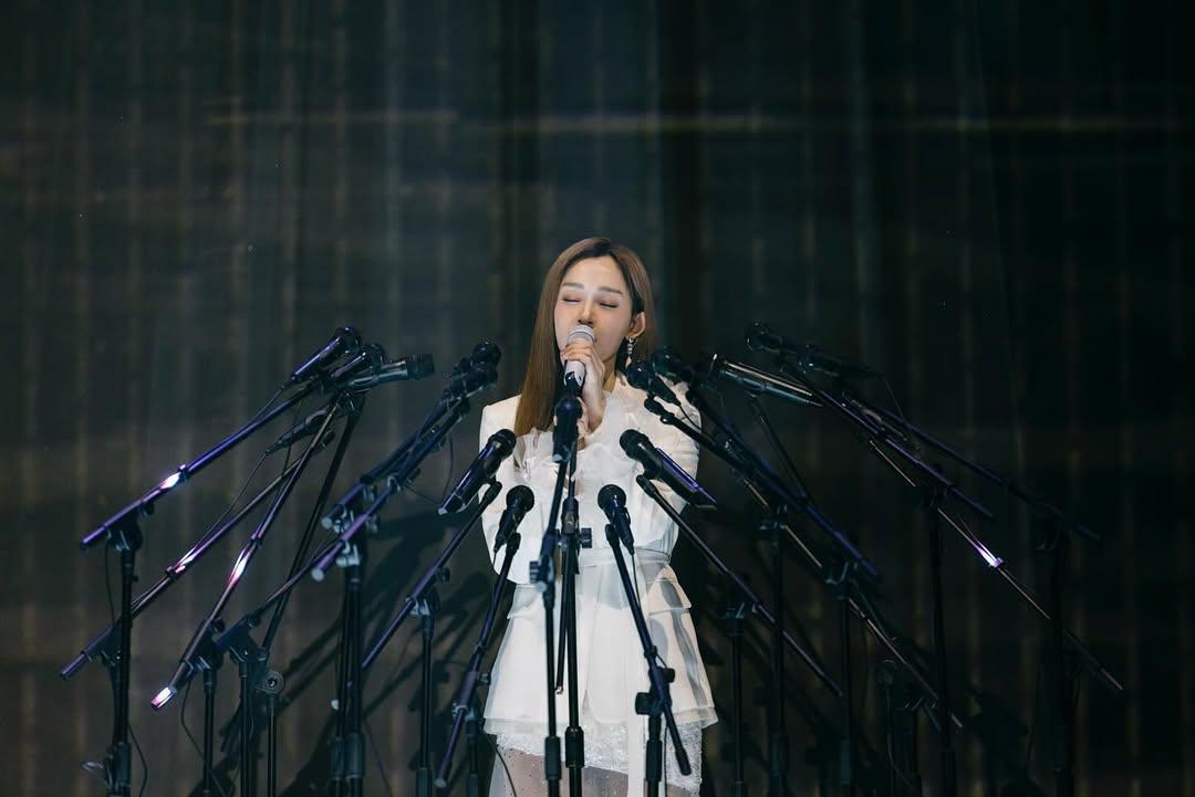 范瑋在成都舉行《我們之間的故事》巡迴演唱會。