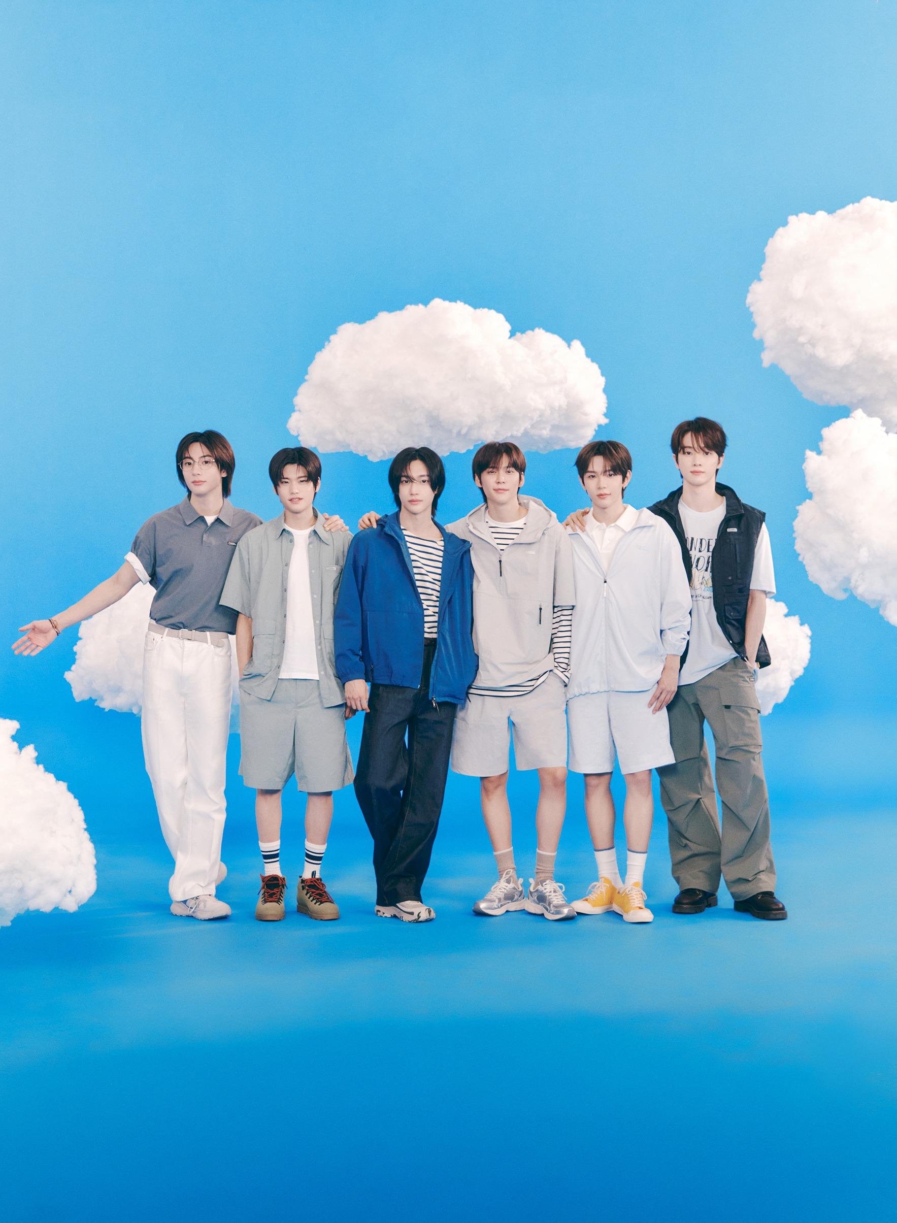 韓國人氣男團RIIZE穿上ADELIE系列,展現輕盈舒適的風格。