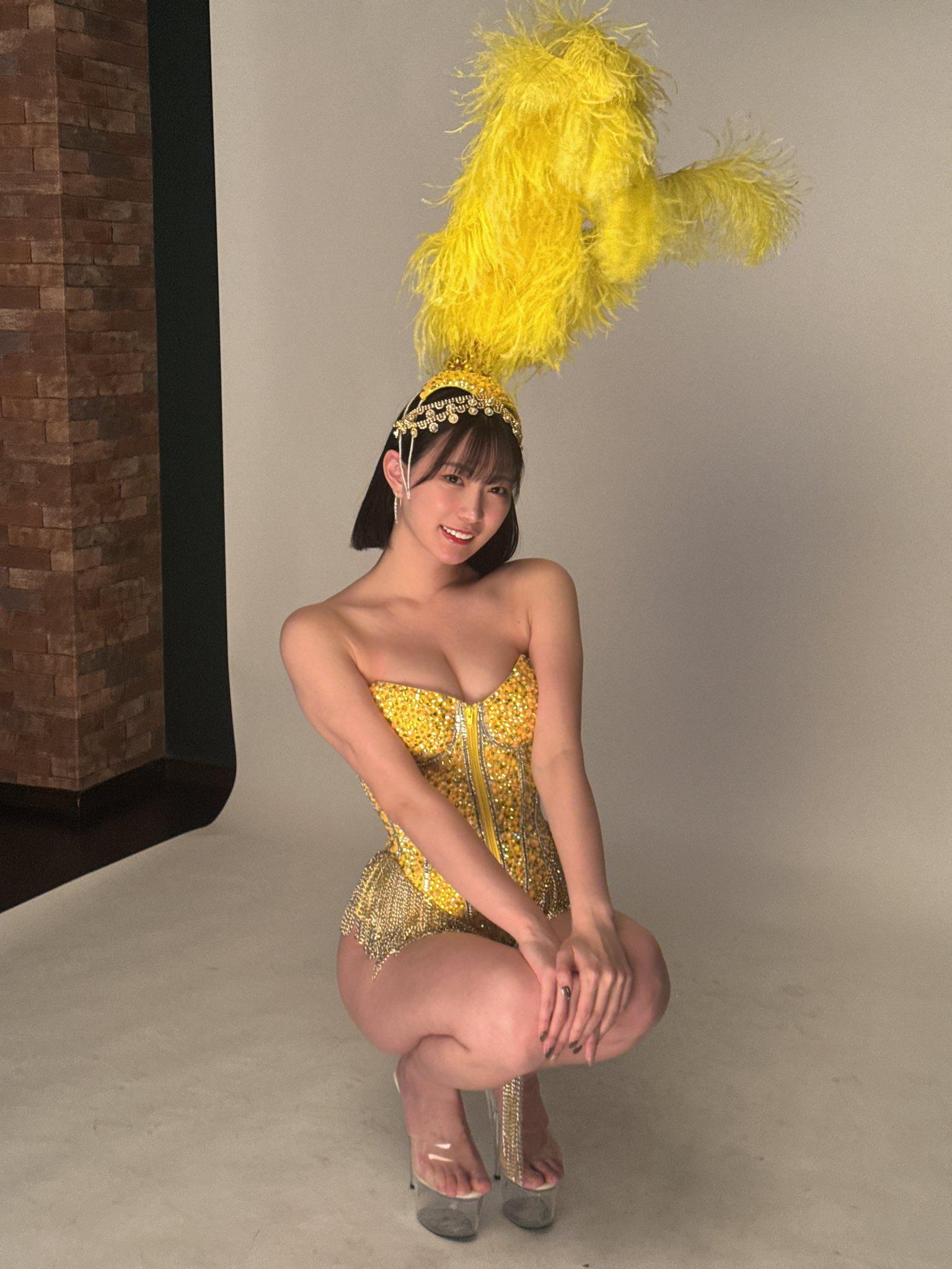 美谷朱音(前名:美谷朱里)(X@akari_mitani17)