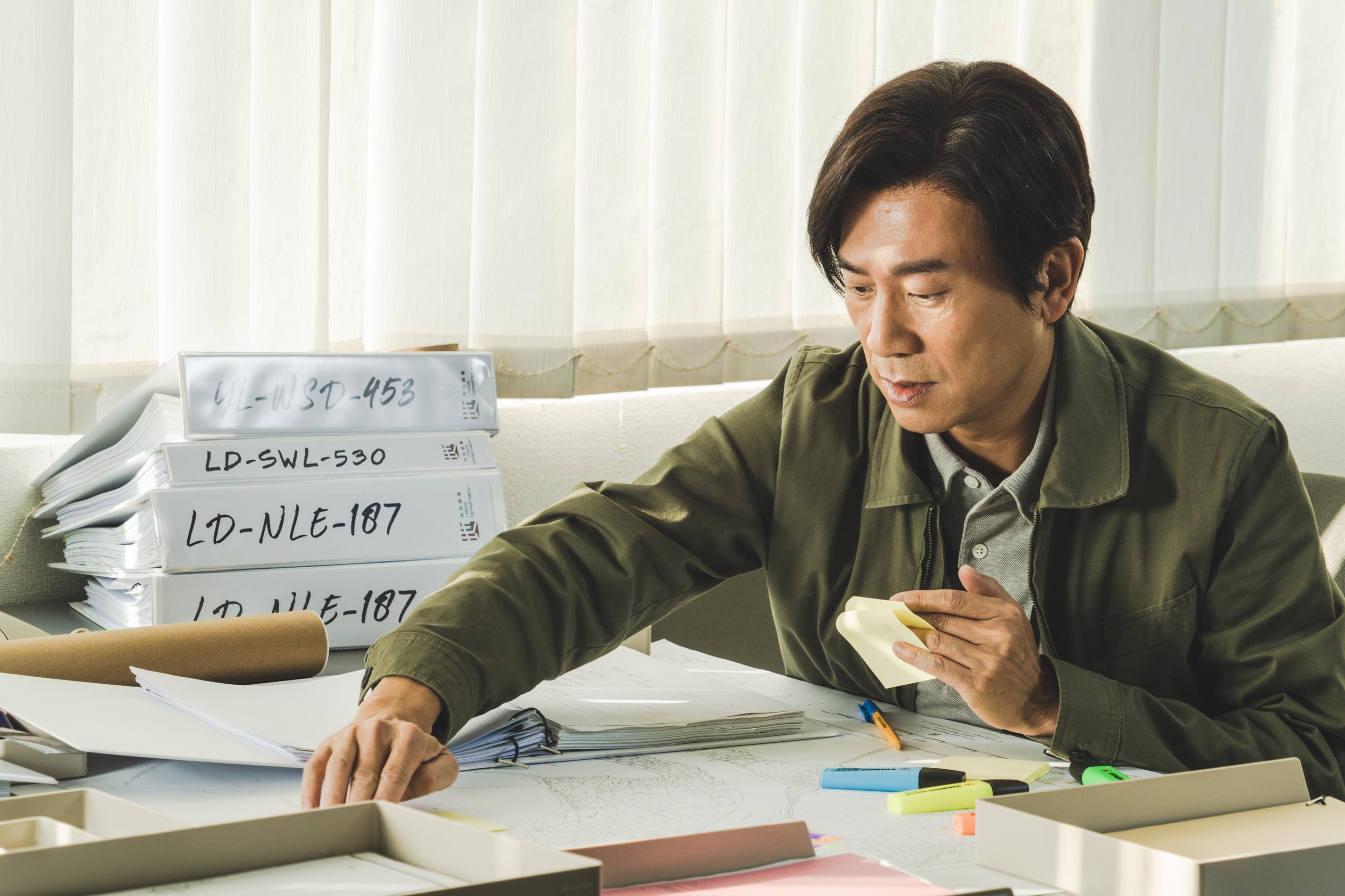 陳國邦在《三命》演「金信」,任職公務員的駱澤信。