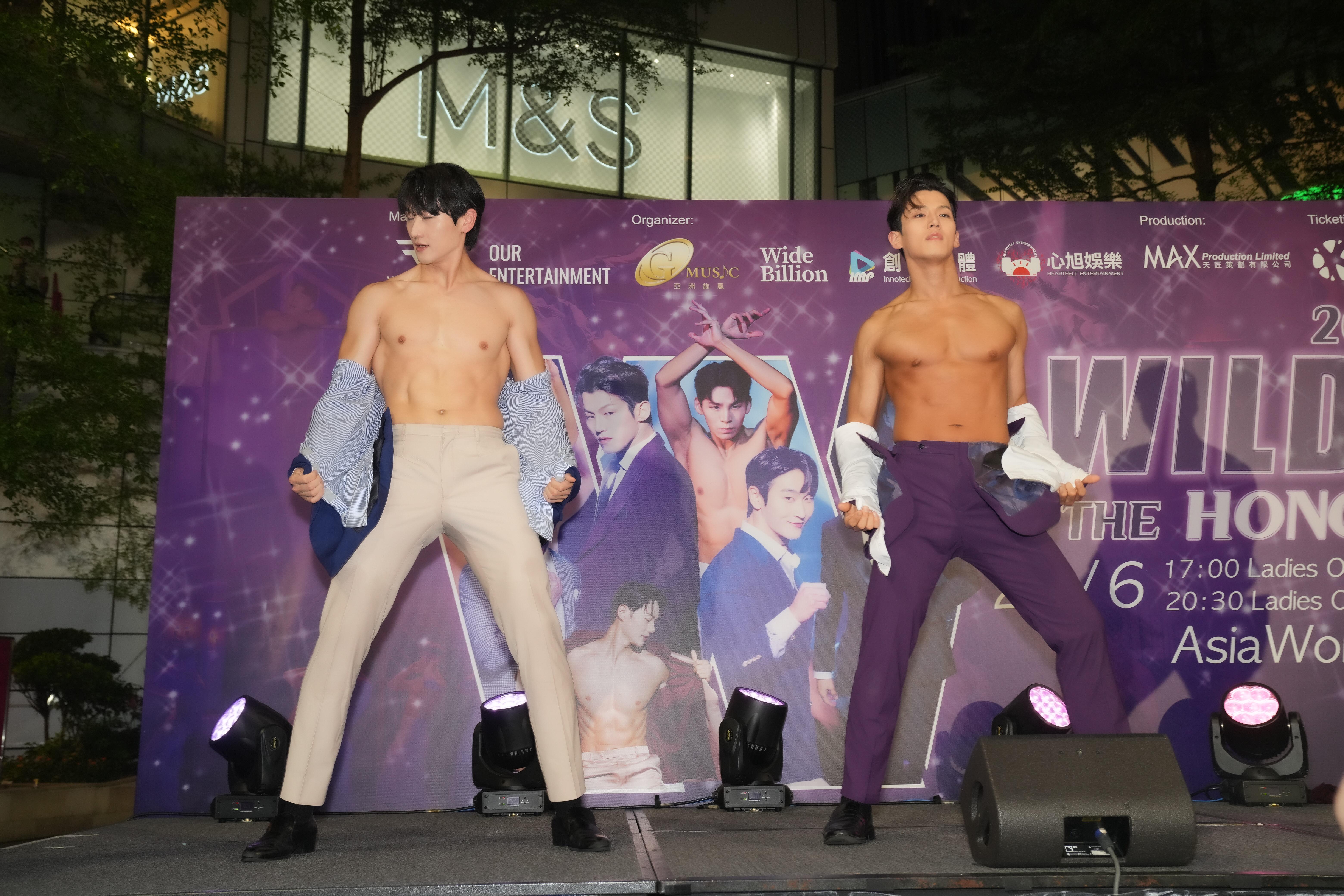 爆肌Oppa在記者會hot爆表演。