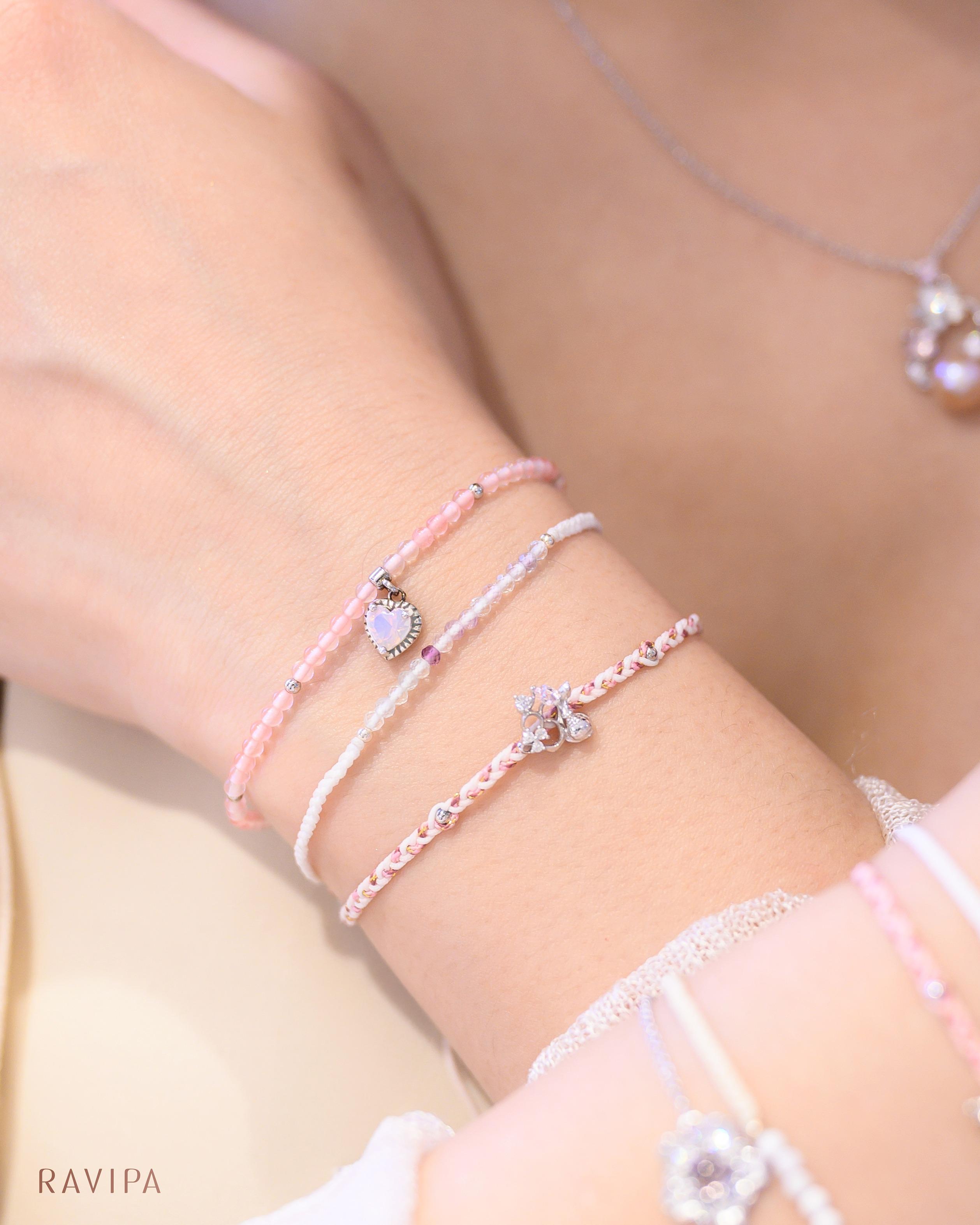 RAVIPA為慶祝海港城新店開幕,推出買三送一優惠 。