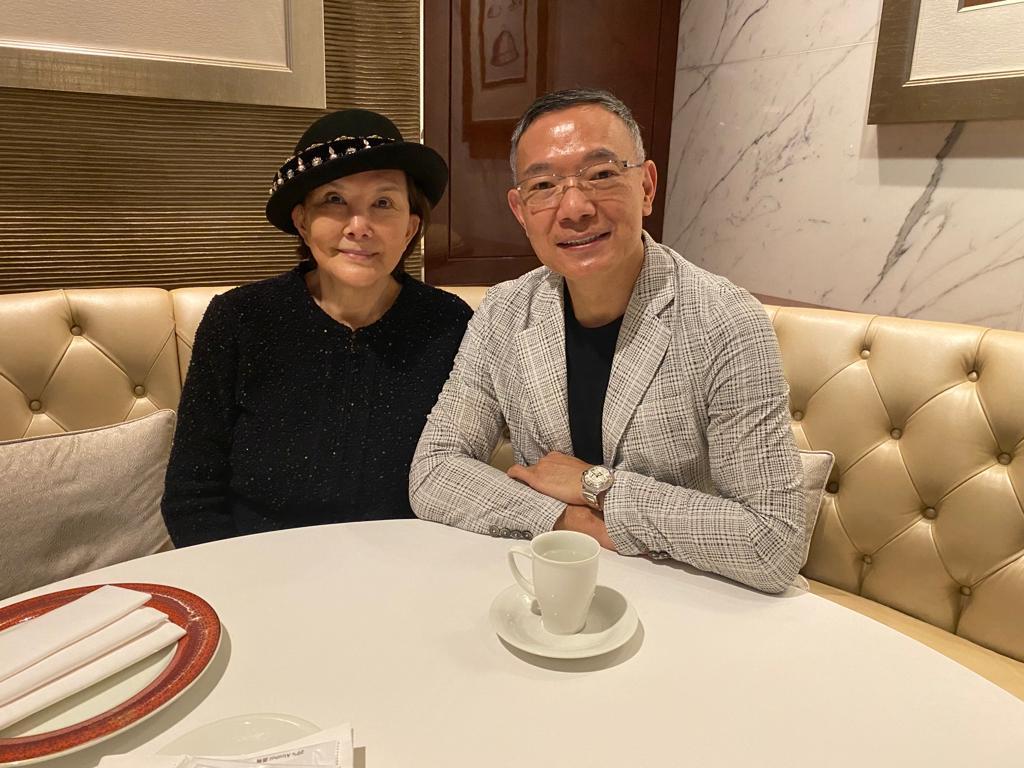 謝偉俊透露白姐姐近況,指獨留在家較「吽哣」