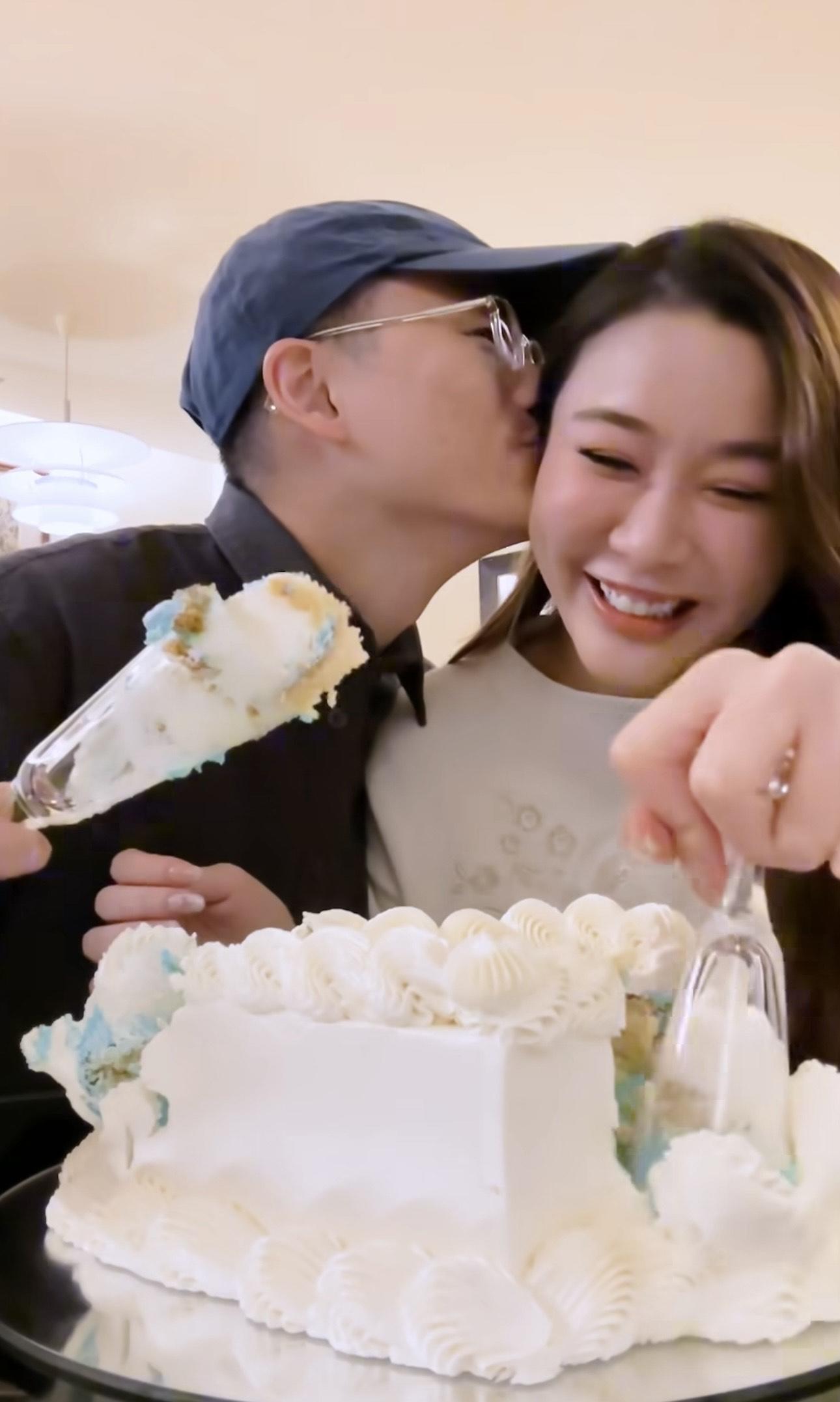 陳詩欣老公在揭曉性別後,情不自禁錫啖老婆。