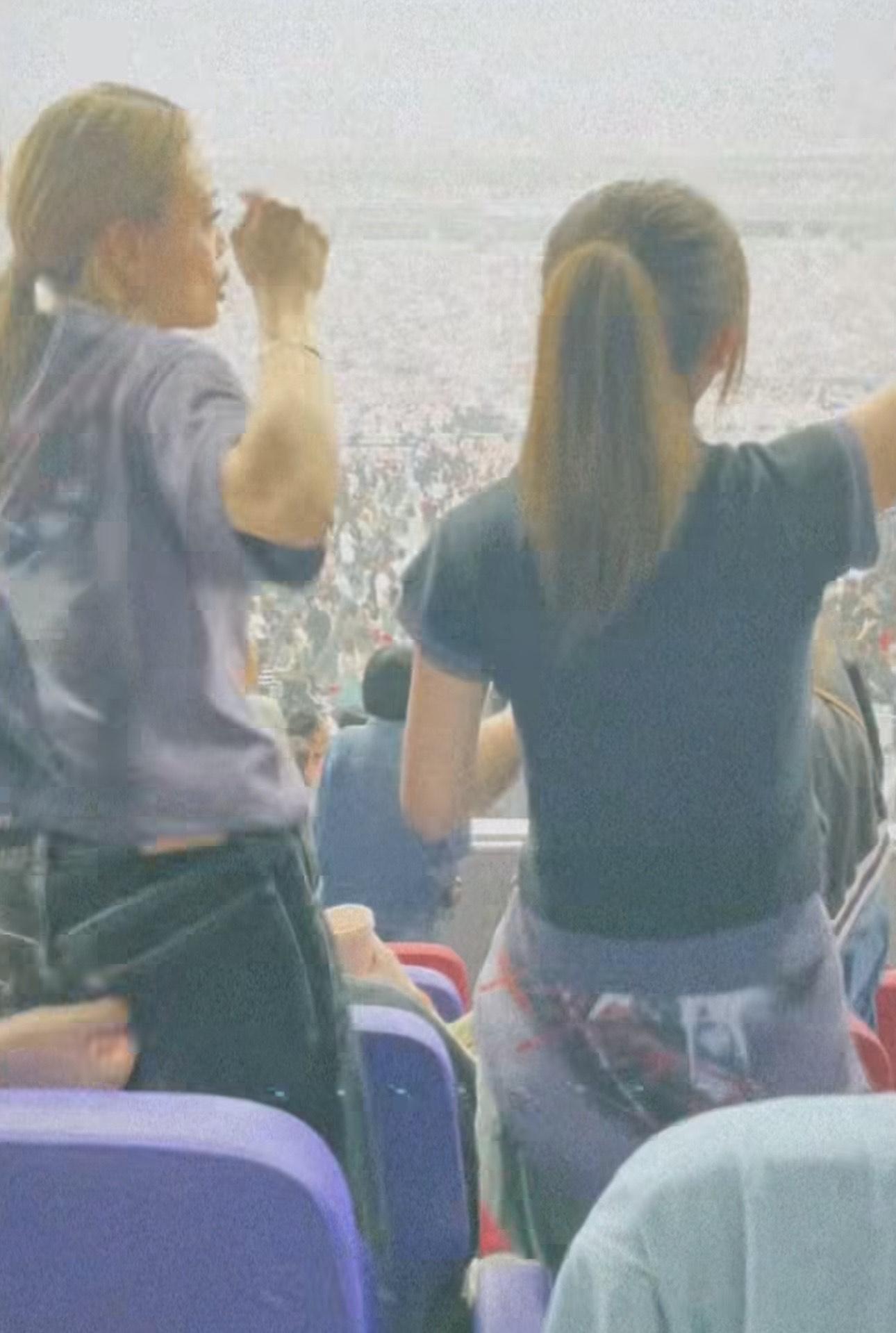 容祖兒與阿Sa全晚手舞足蹈,跟住謝霆鋒跳唱。