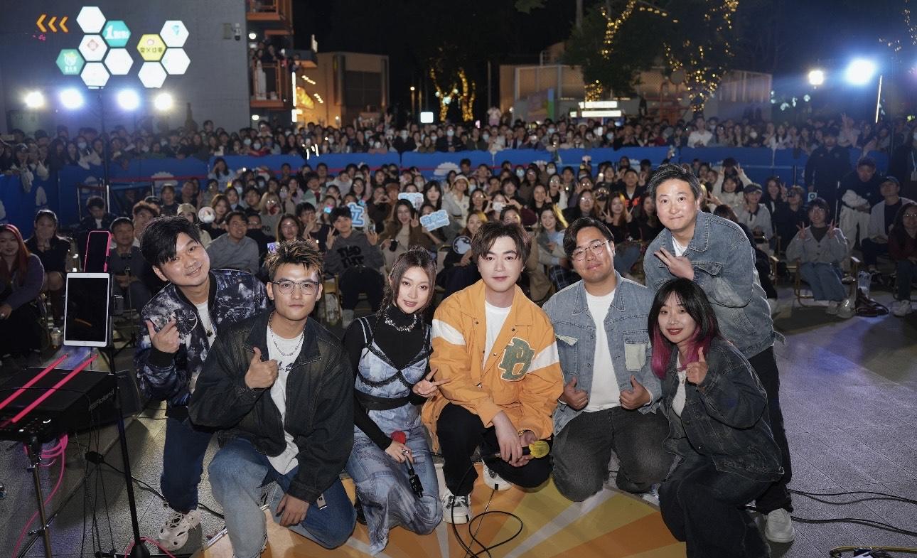 洪卓立預告有新作品推出。