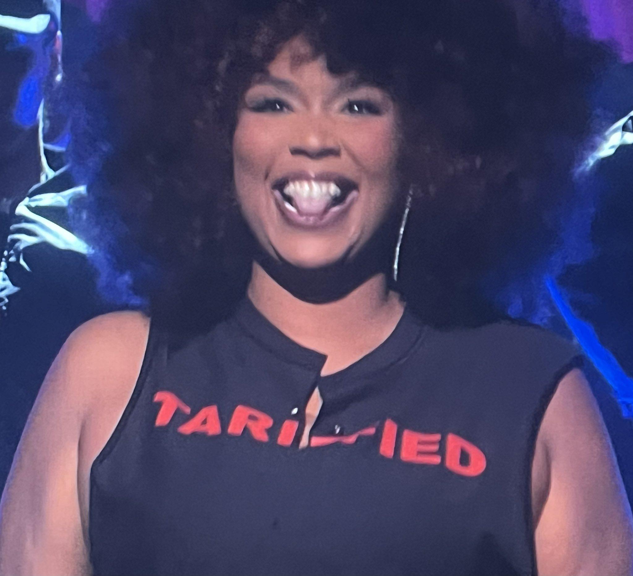 非常聰明的Lizzo,以指桑罵槐方式反特朗普。