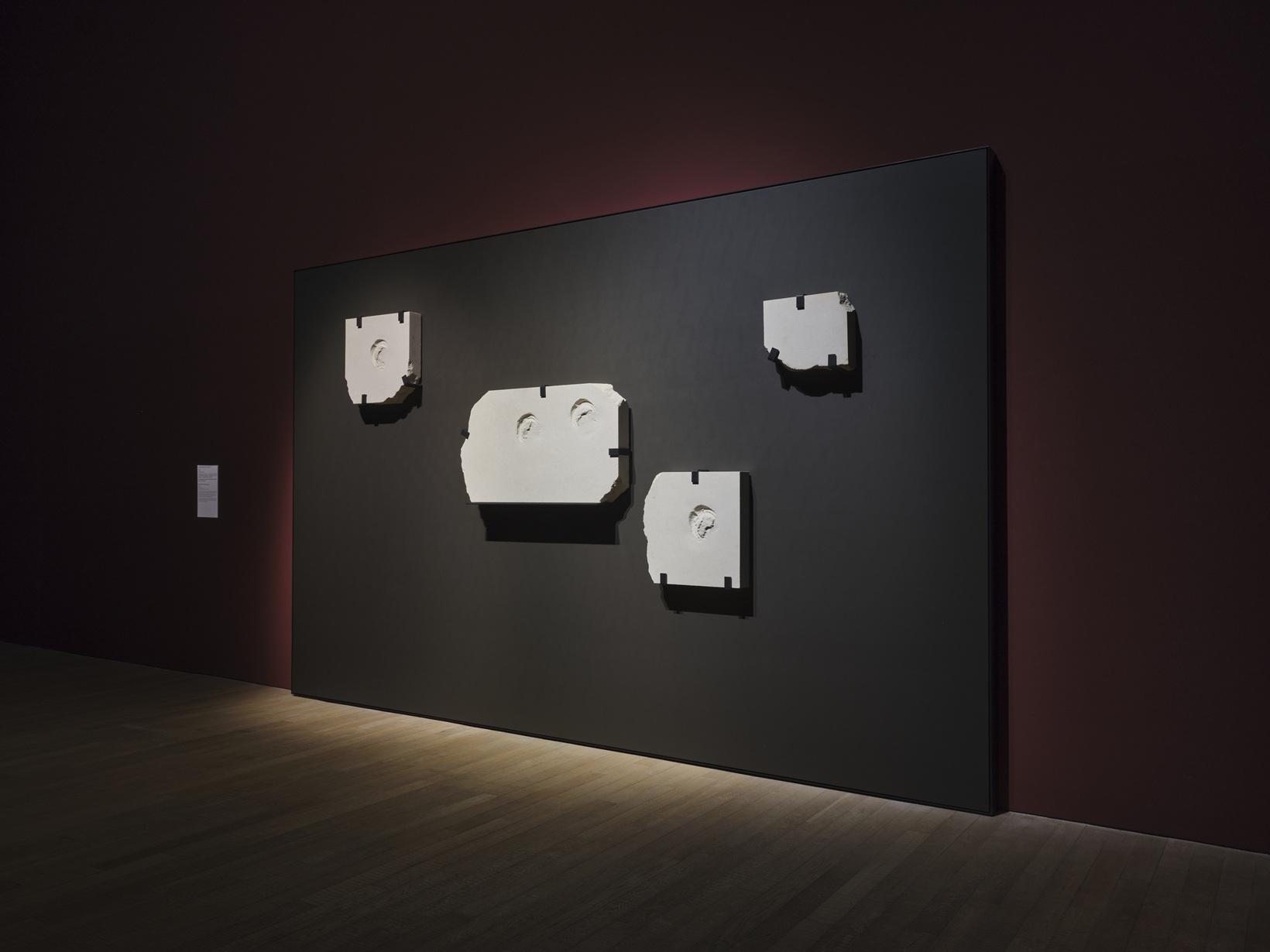 大館委約作品《尤利西斯(皮特拉卡杜塔「落石」墓地)》。