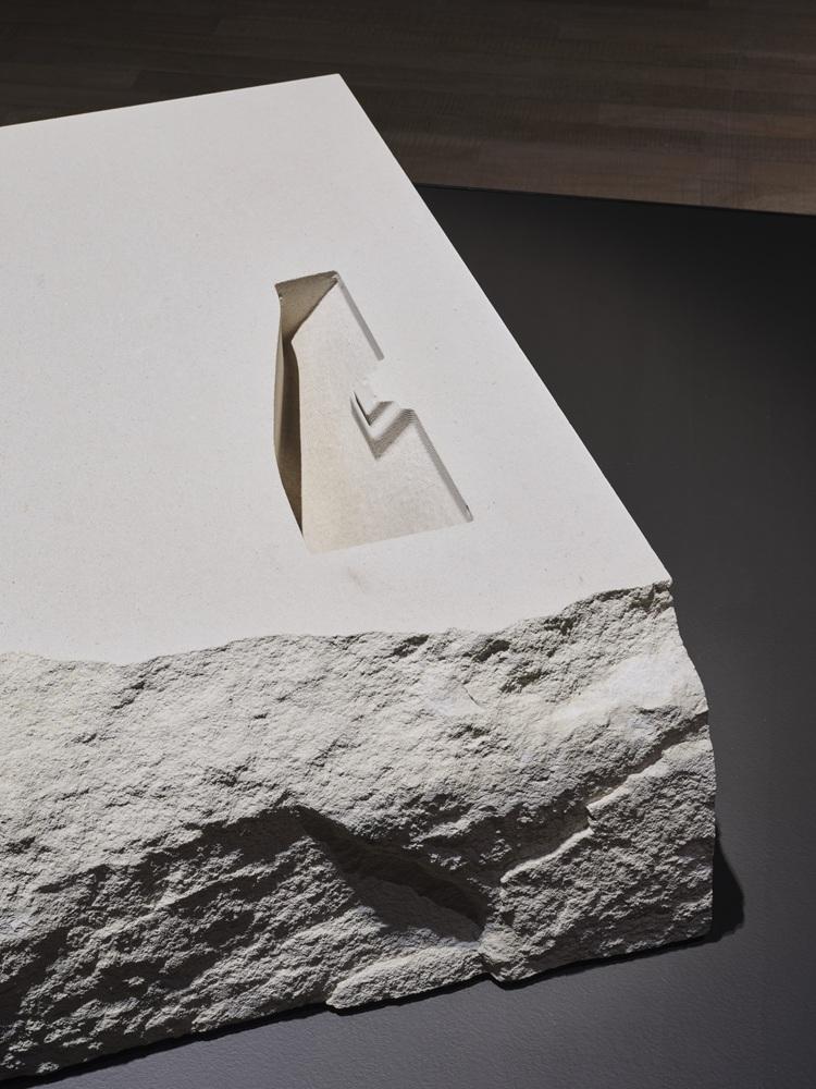 大館委約裝置作品《雷諾21(手套箱)》。