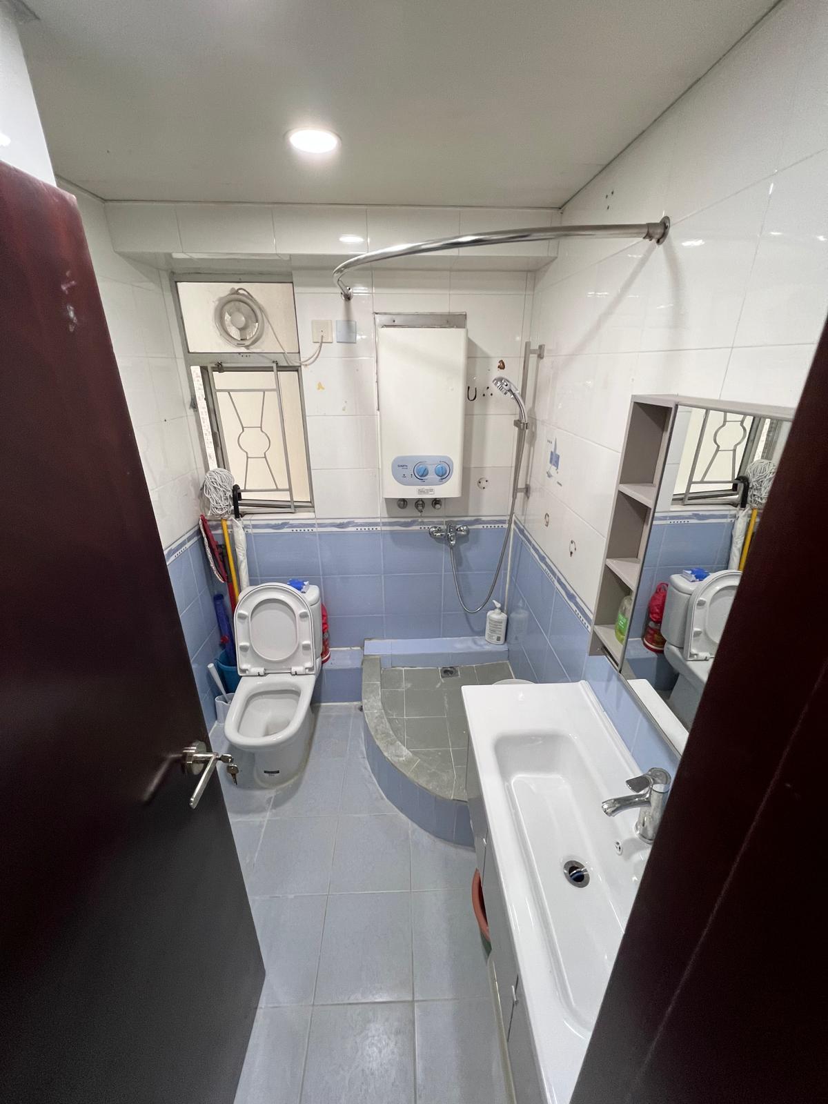 明廁浴室沒有翻新,但仍算企理。(代理提供)