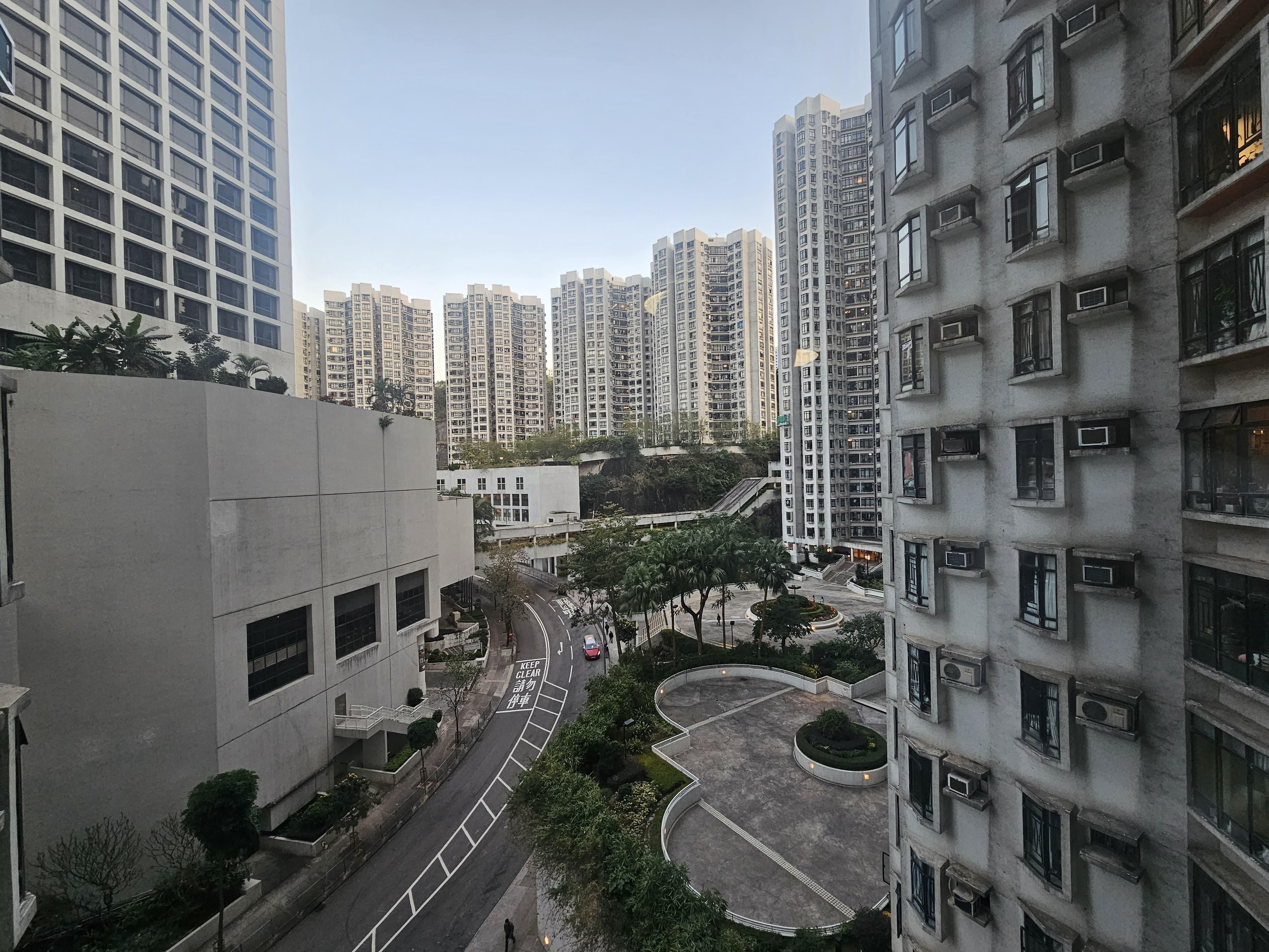 單位屬於低層,景觀以內園景為主,頗開揚。(代理提供)