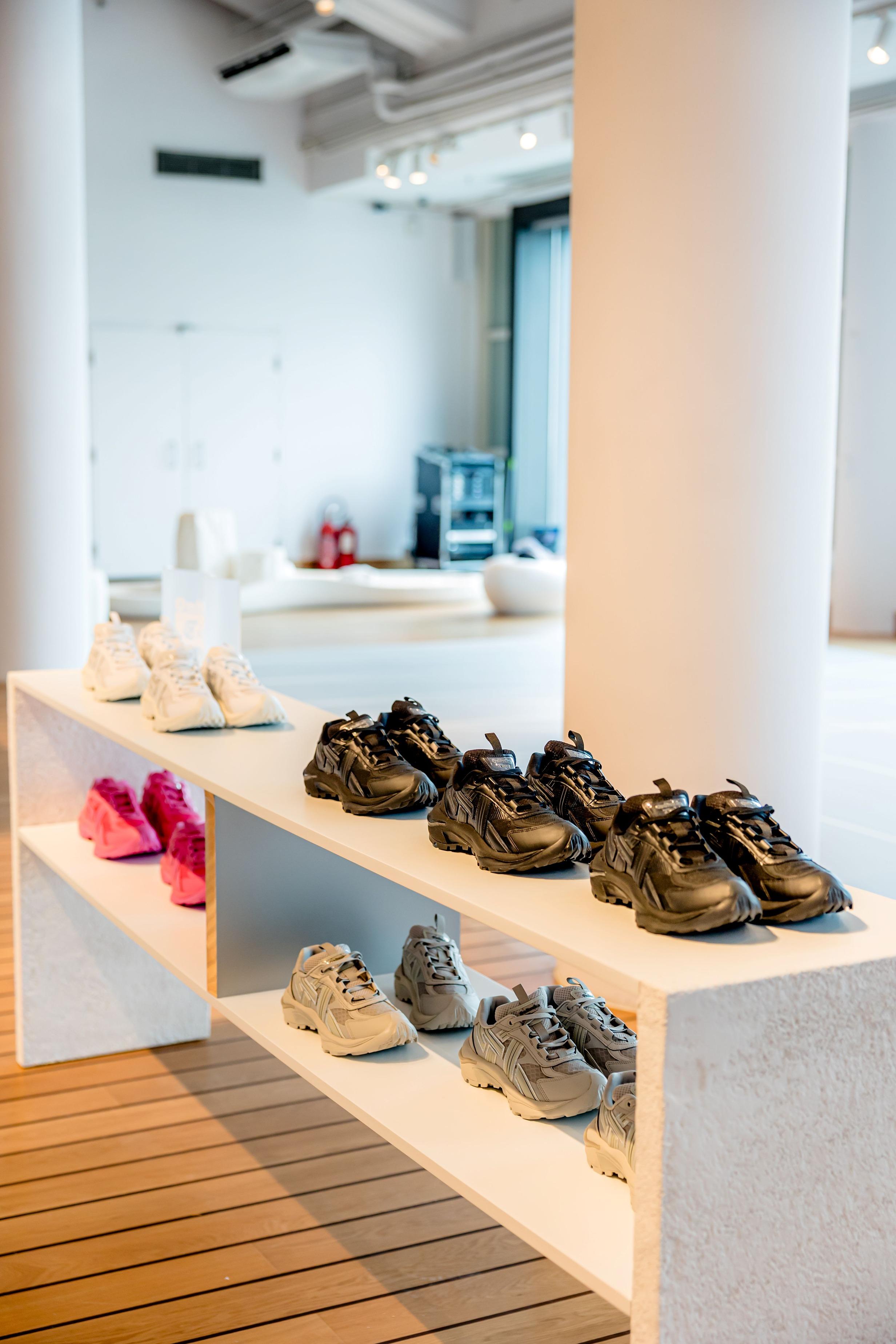 「TIGTRAIL」系列可以應付越野跑及行山。