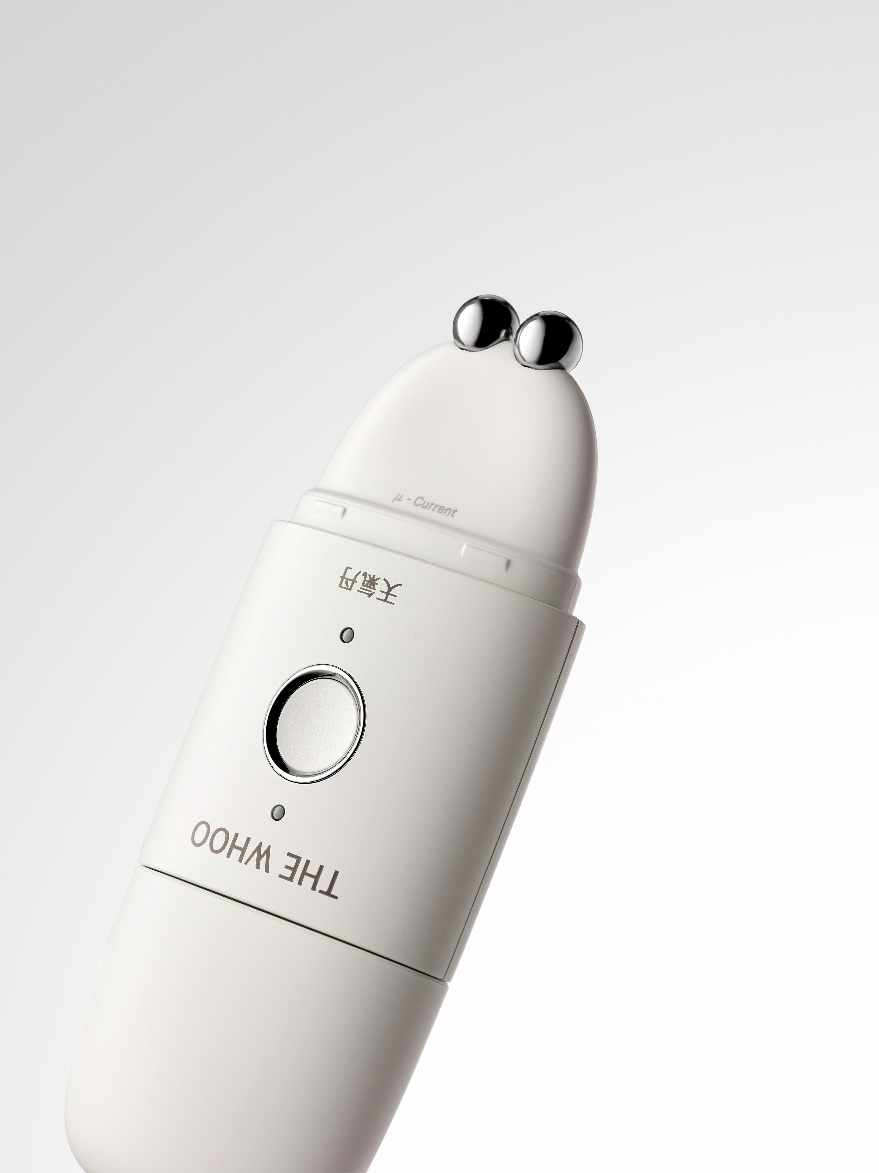 微電流技術活躍肌膚細胞,促進膠原蛋白,有助改善肌膚彈性與皺紋。