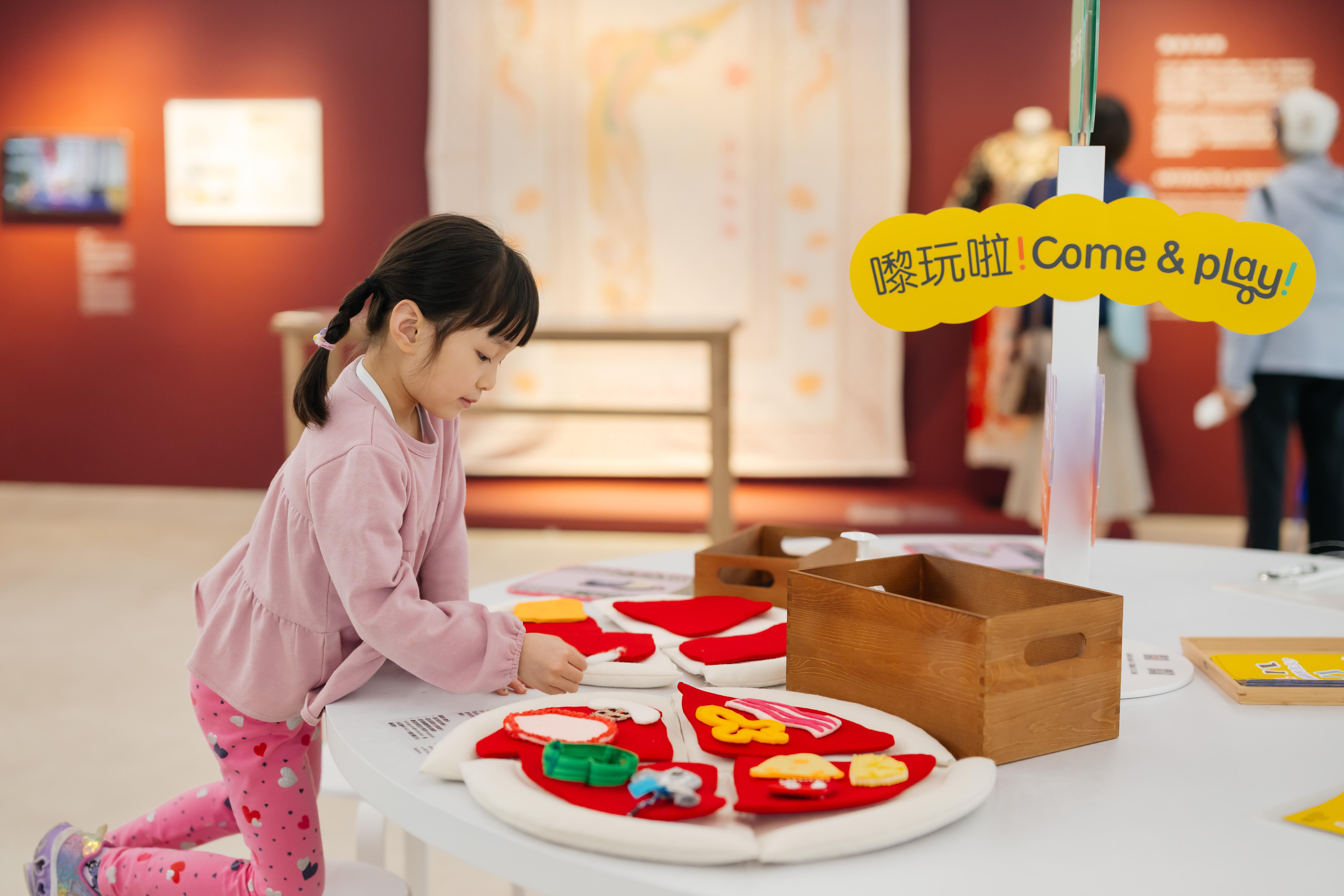 小朋友可發揮創意,製作特別的PIZZA。