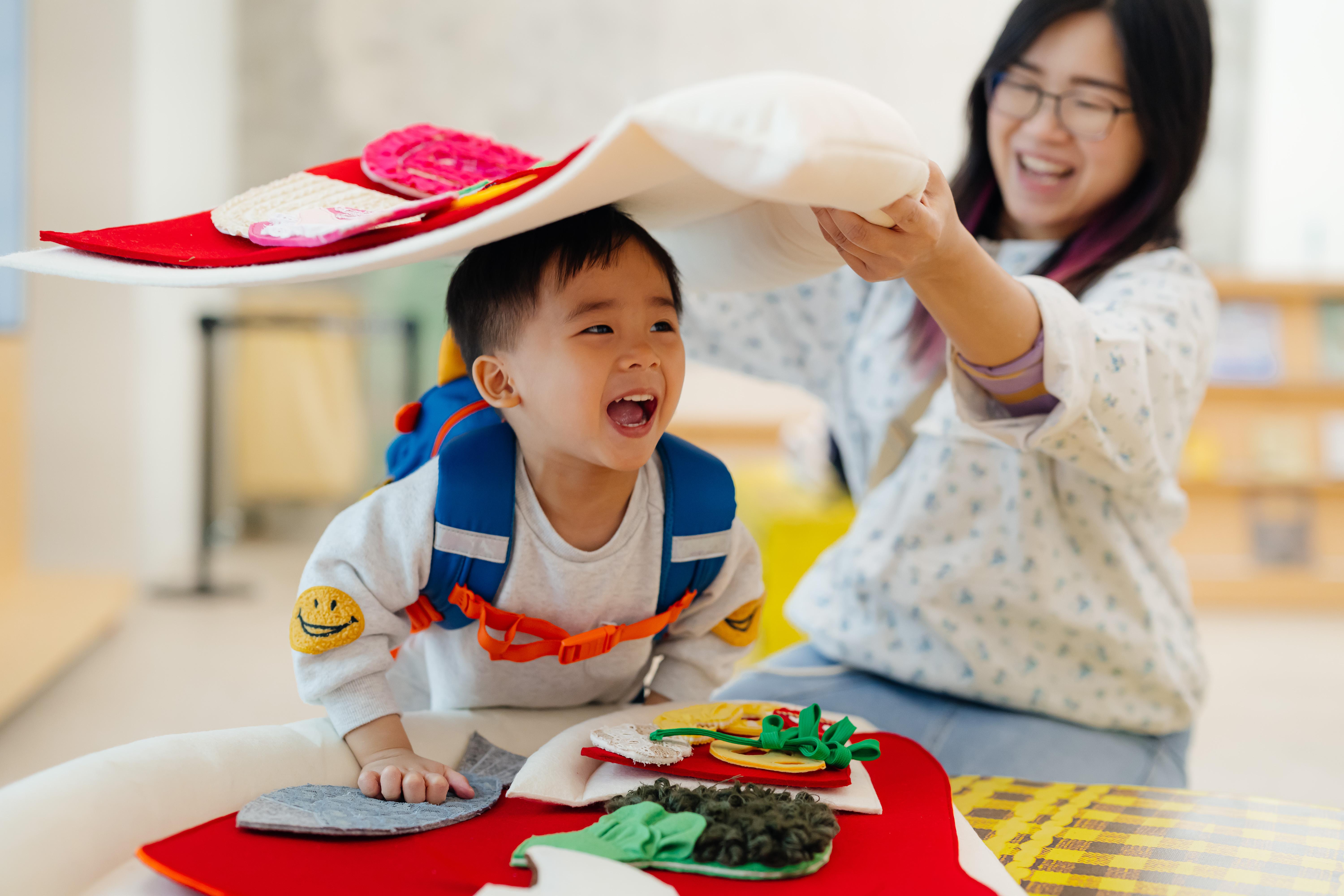 小朋友可發揮創意,製作特別的PIZZA。