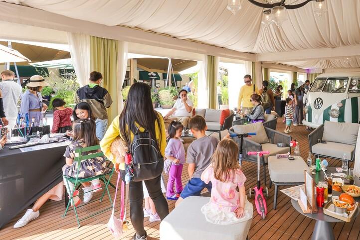 一家大小可以充分享受在影灣禮賓台的時間,參加各種有趣的親子活動