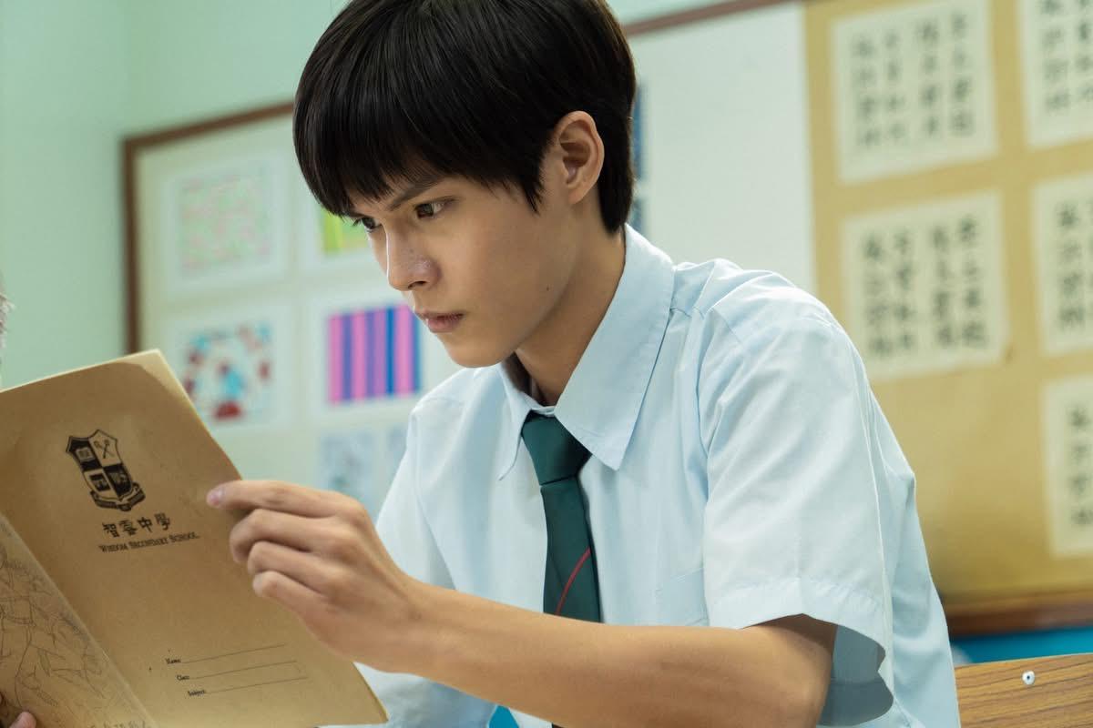 吳澤烽為演愛漫畫的少年駱澤信,特地學繪畫。