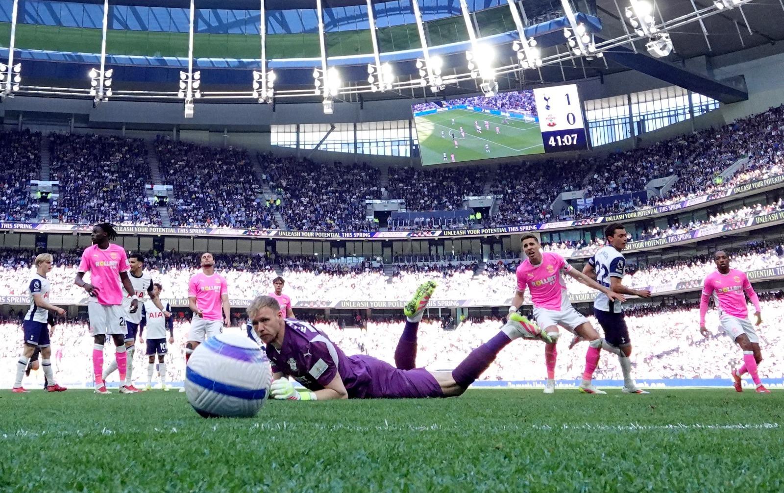 蘭斯達爾(Aaron Ramsdale)在transfermarkt身價為1600萬鎊。