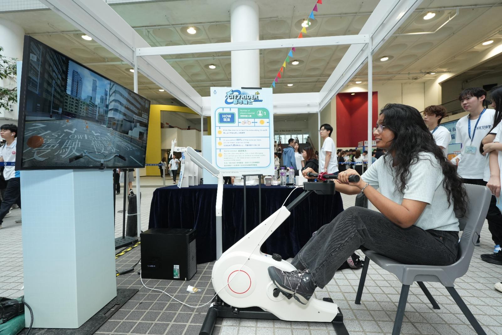 香港科技大學舉辦第三屆同樂日,於校園內設置多個活動攤位。