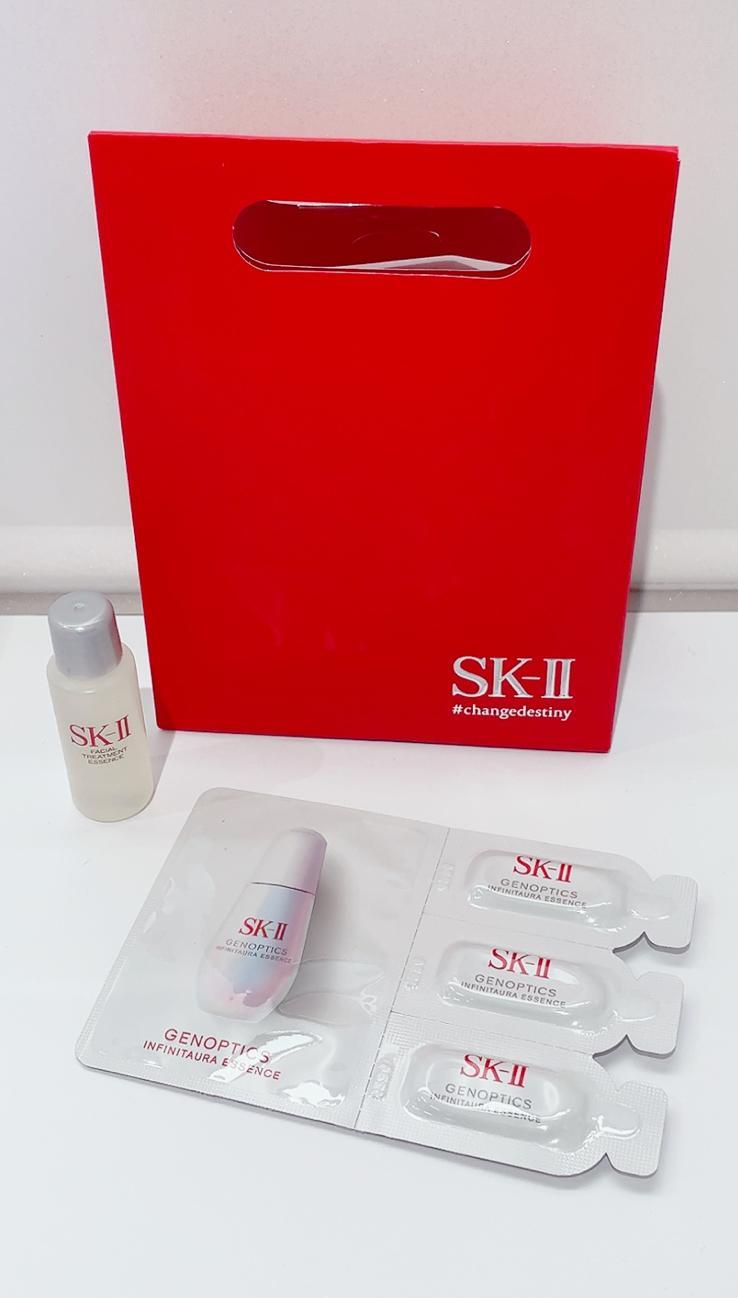 體驗Magic Scan專業肌膚分析後,可免費領取精華體驗裝。