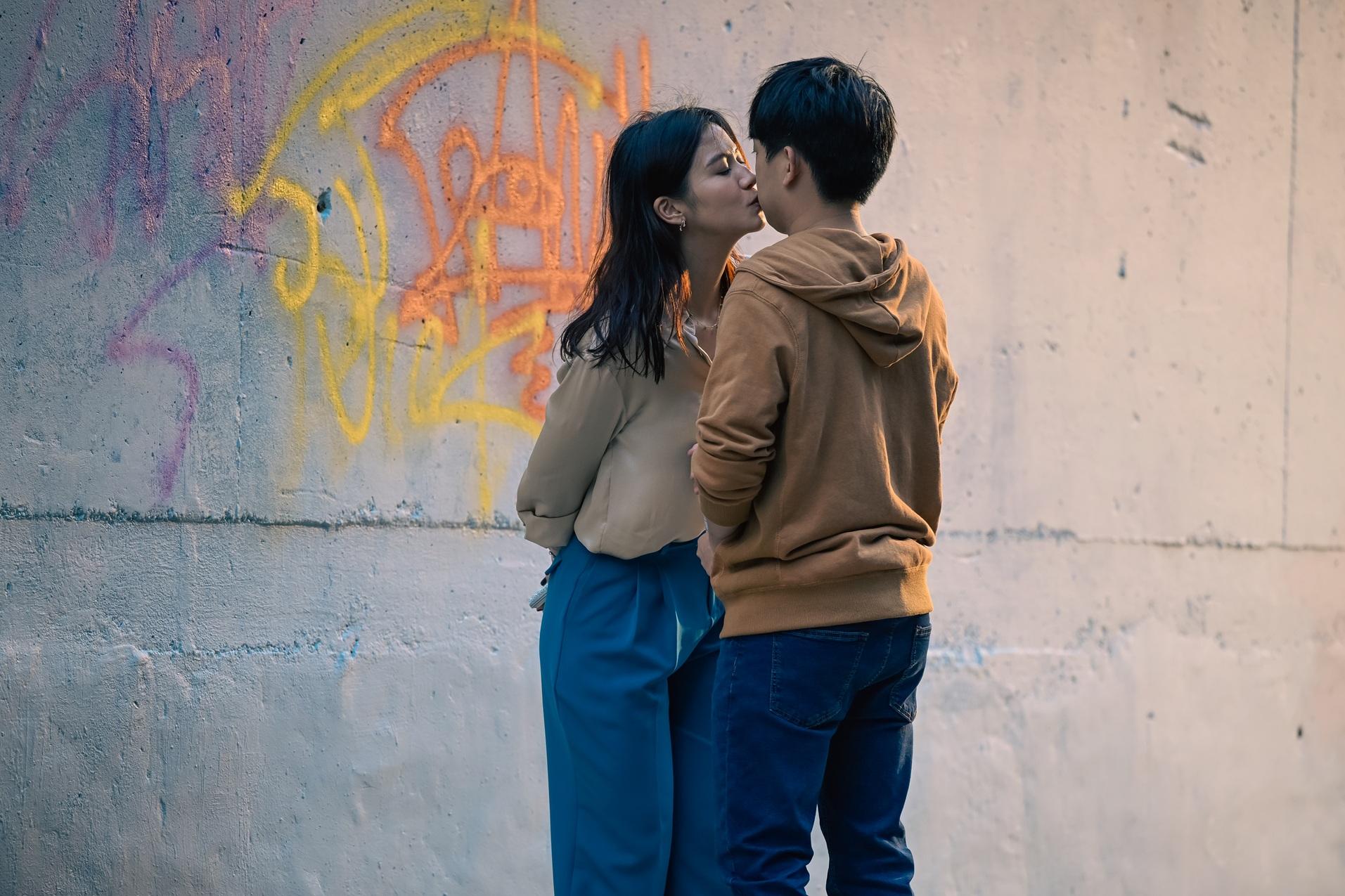 楊偲泳與岑珈其在《搗破法蘭克》有咀戲,由Renci主動。