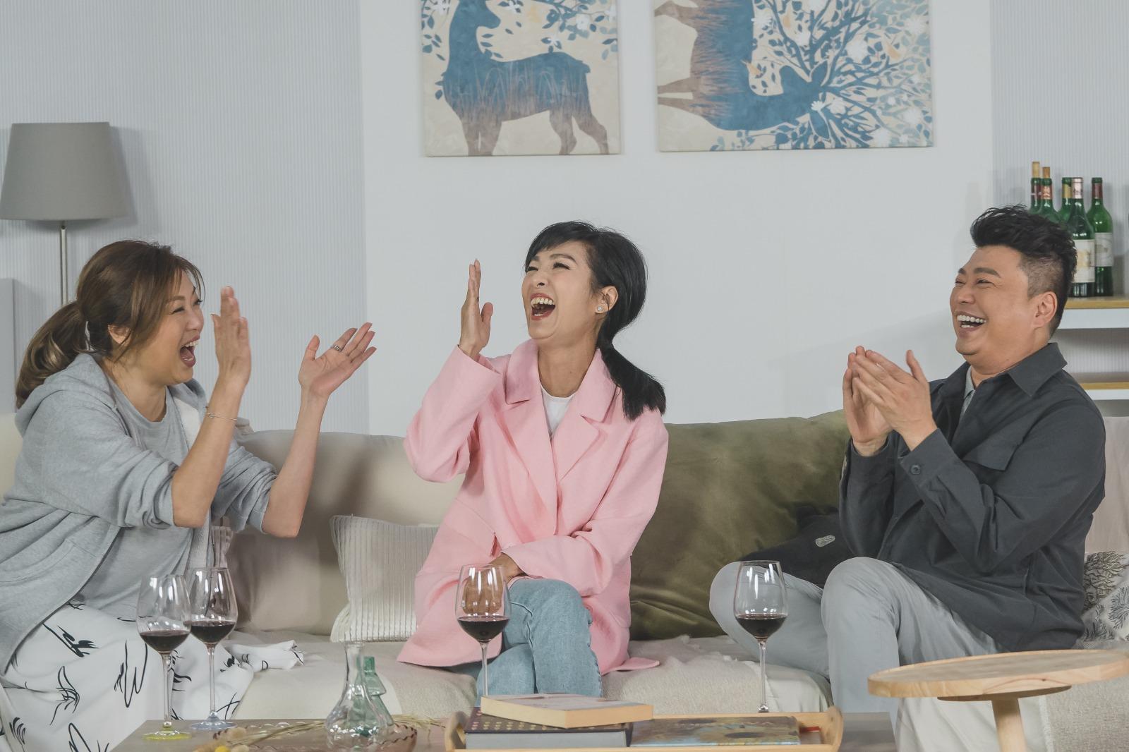 米雪續指zb2當年《白蛇傳》為了練習搖旗動作,每天至少苦練數十次,因而練出了老鼠仔。