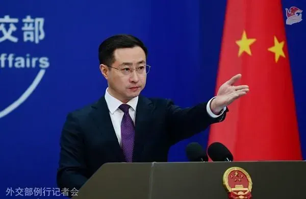 中國外交部發言人林劍指,南海一直是國際社會公認的通用地名。(圖/翻攝新浪微博)