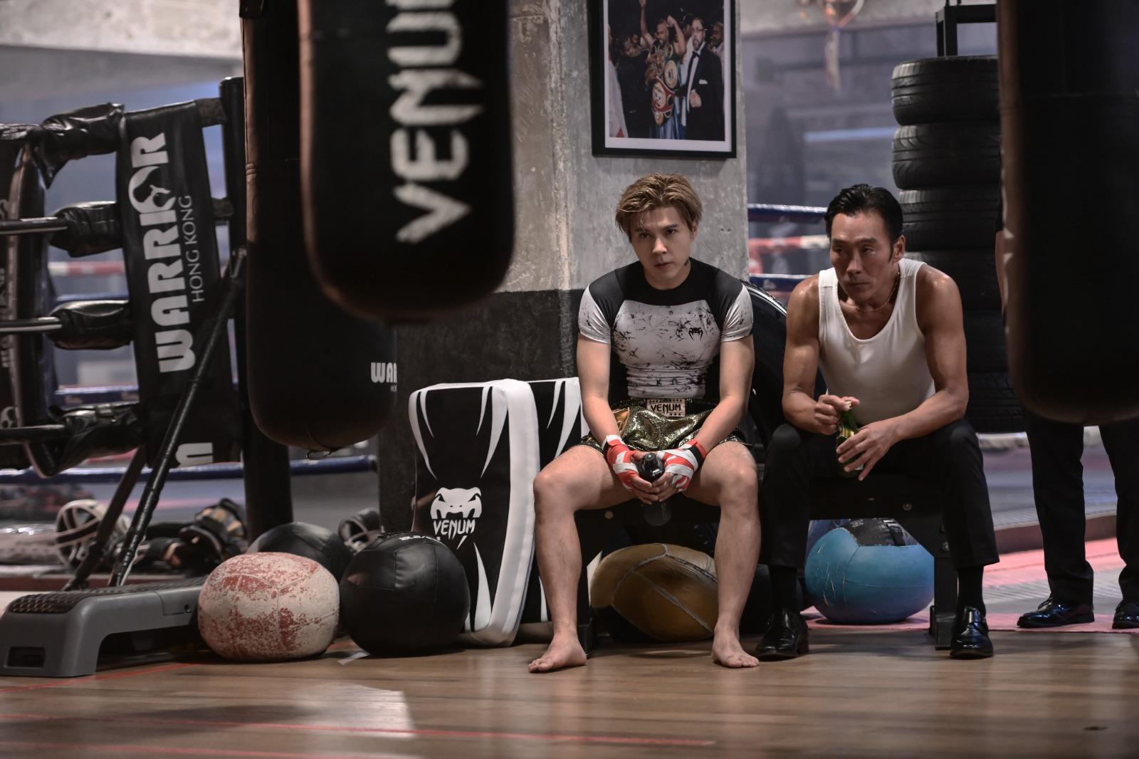 Locker和應智越為《拼命三郎》角色練拳受傷,要忍痛負傷拍攝。