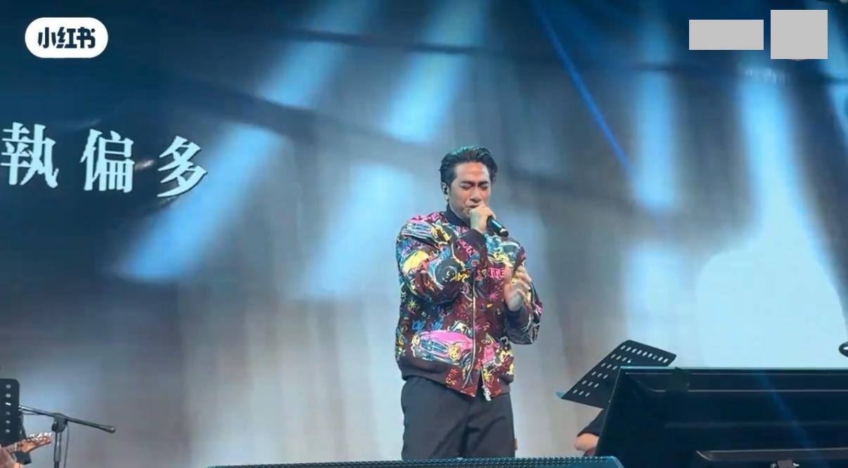 吳卓羲在廣州舉行與你繼續同行演唱會,不少歌迷分享當日盛況到小紅書或微博。(小紅書)