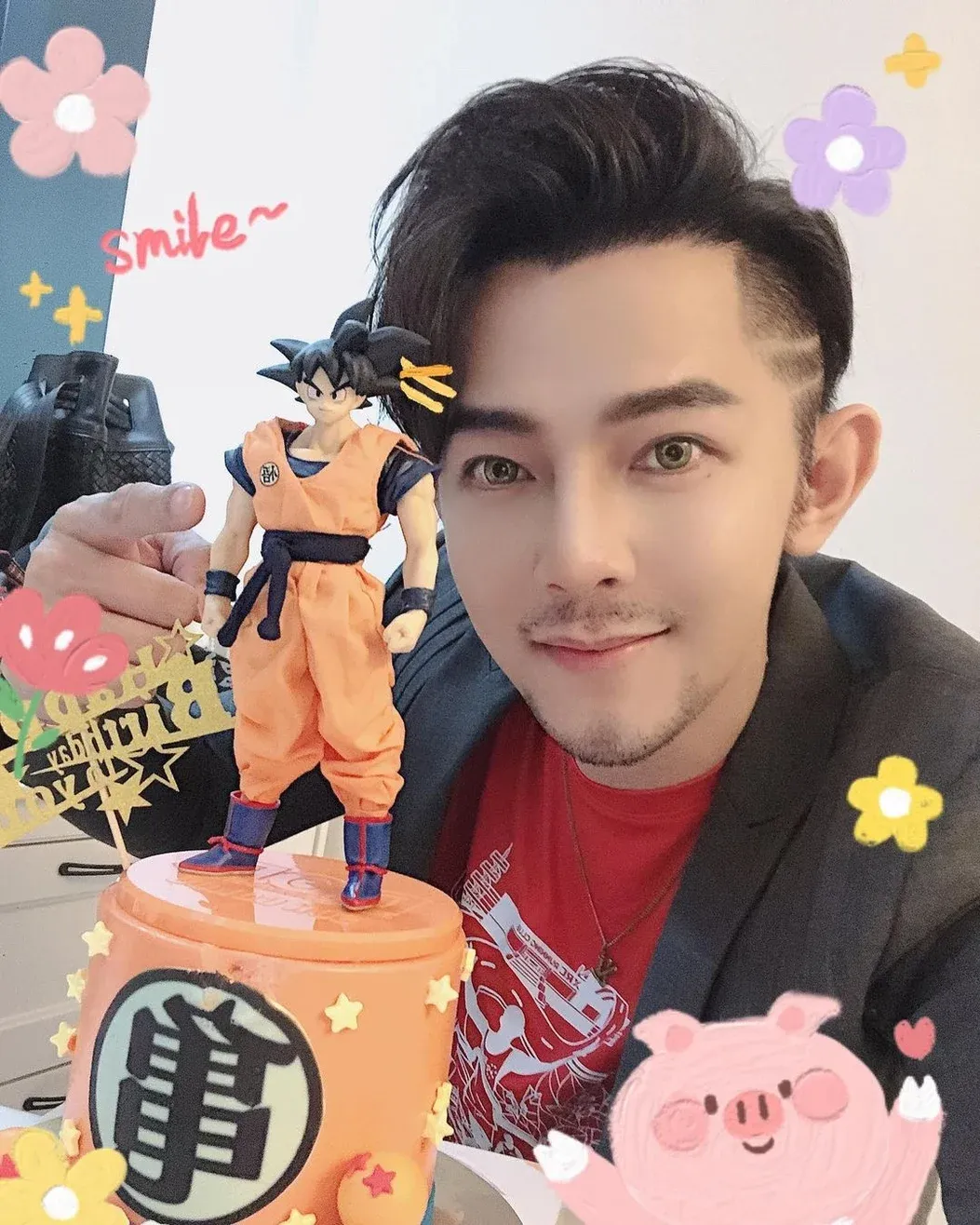 汪東城每年的版本都不同。