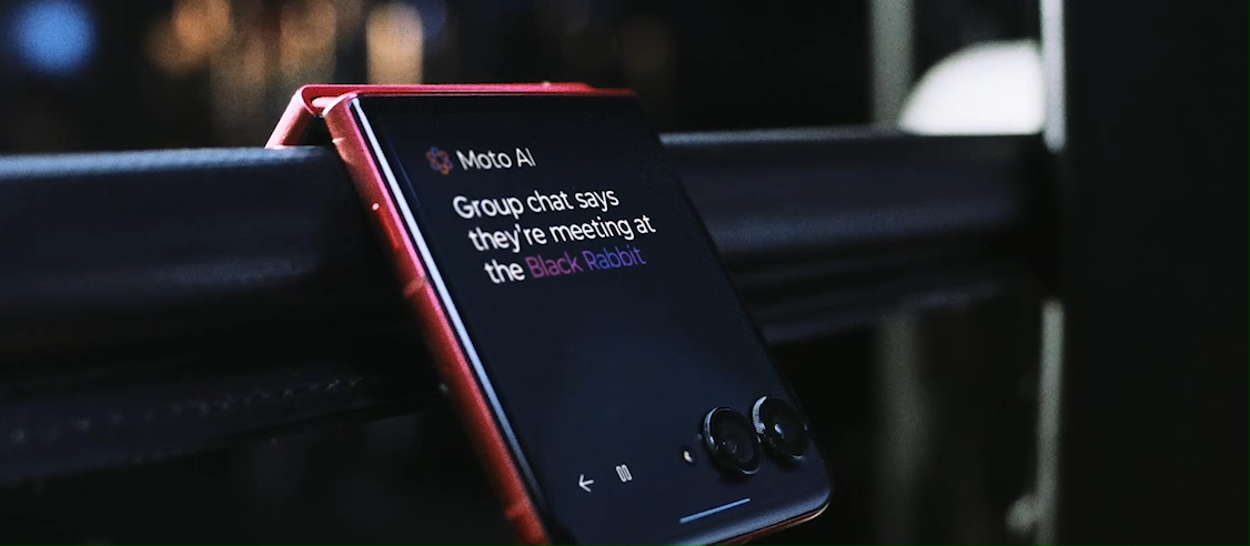 moto AI的Look & Talk一望最使用AI功能。