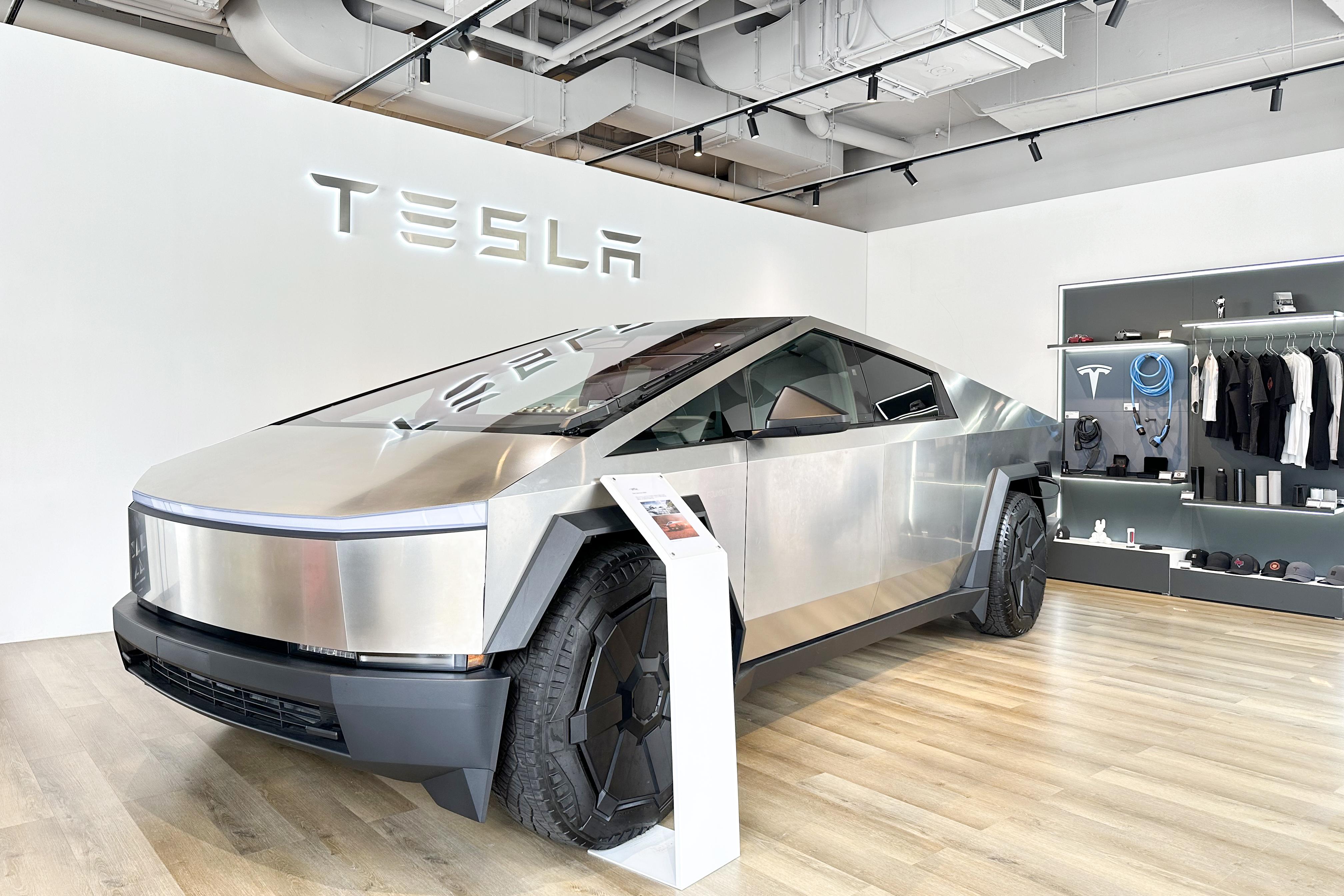 「Tesla香港15週年體驗展覽」可以再見到Cybertruck。