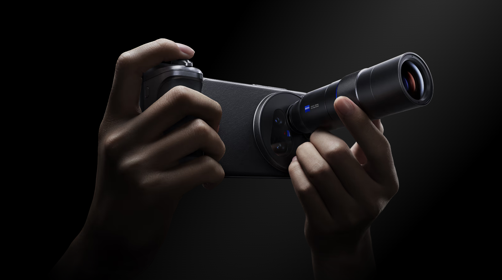 vivo蔡司2.35x長焦增距鏡頭可將長焦增至200mm焦距。