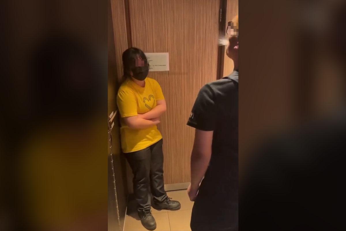 網上流傳一段懷疑是麥當勞員工欺凌同事的短片。(網上影片截圖)