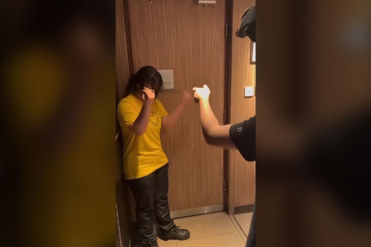 網上流傳一段懷疑是麥當勞員工欺凌同事的短片。(網上影片截圖)